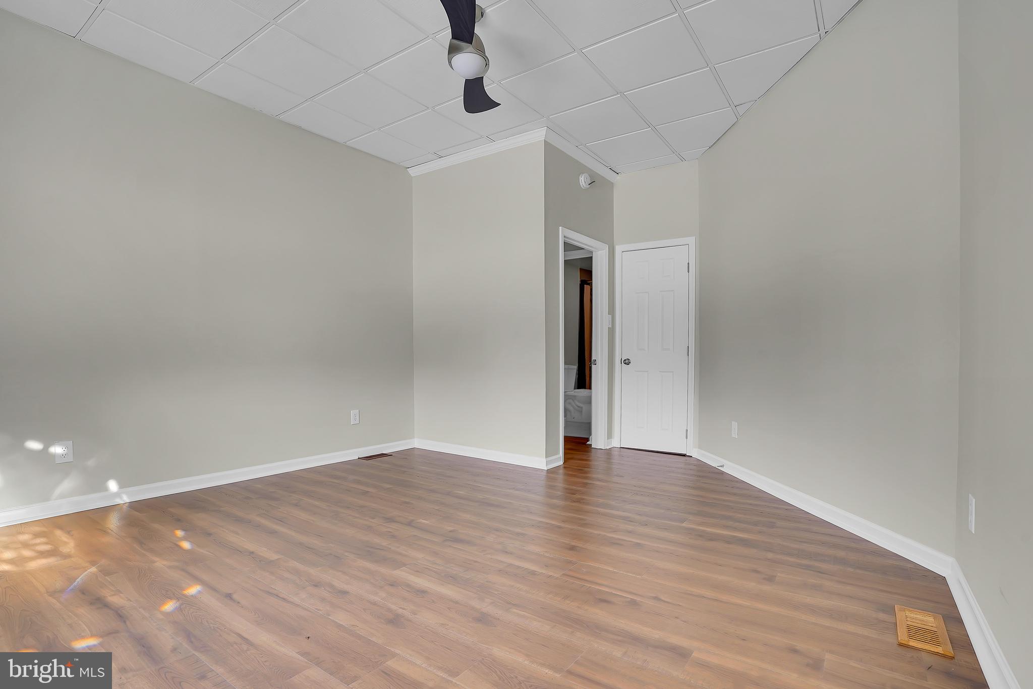 ROCKY SPRING ACRES - Residential