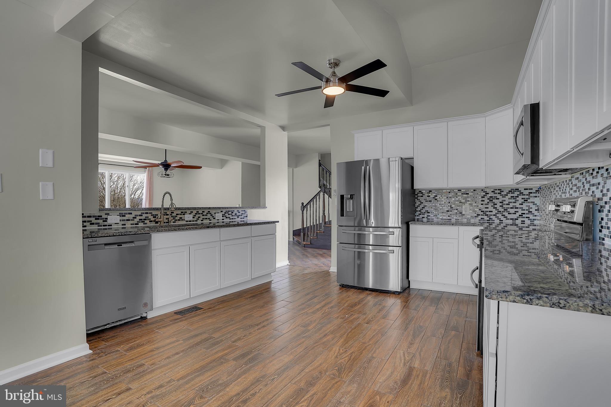 ROCKY SPRING ACRES - Residential