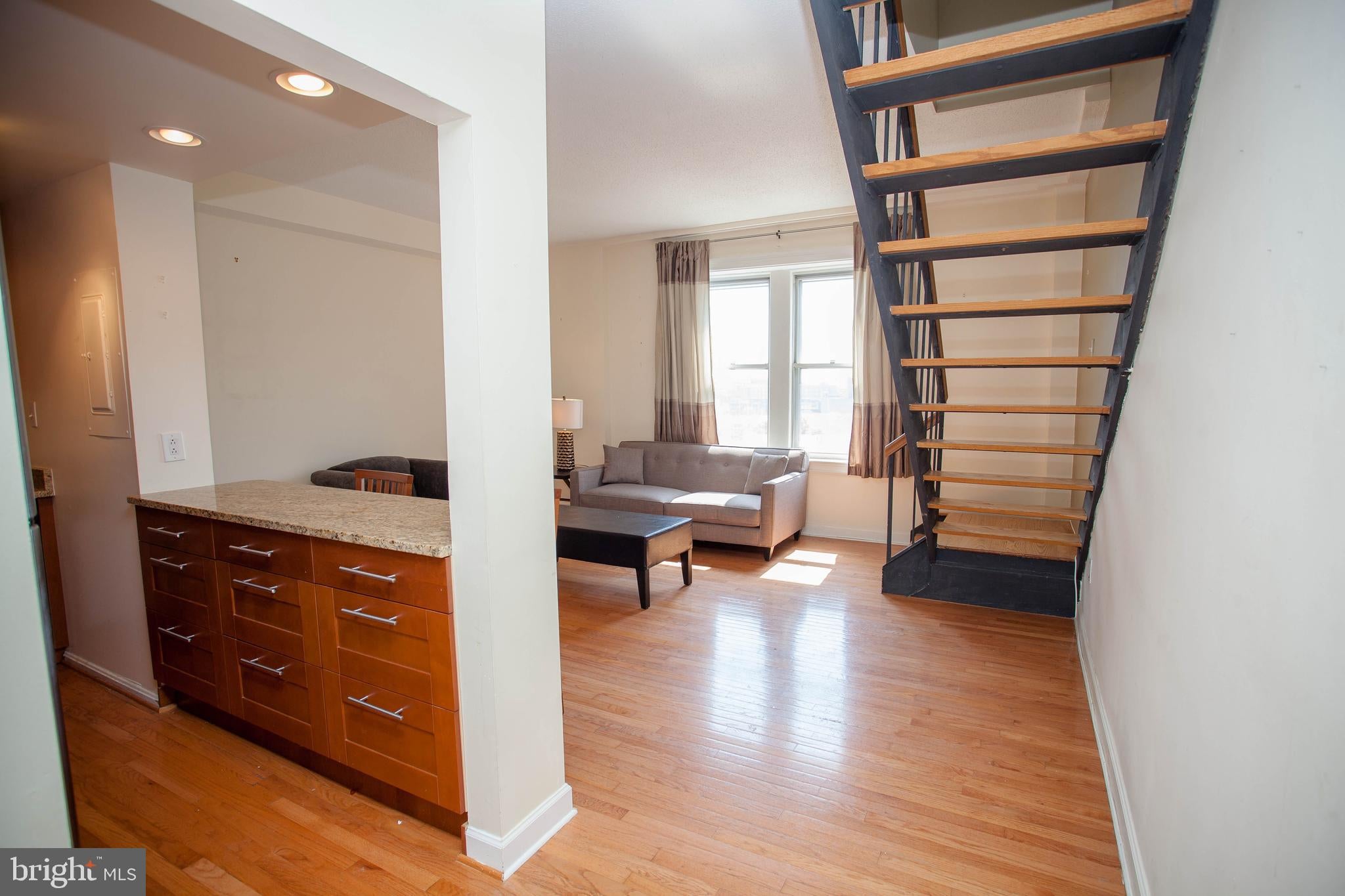1851 COLUMBIA ROAD NW 600