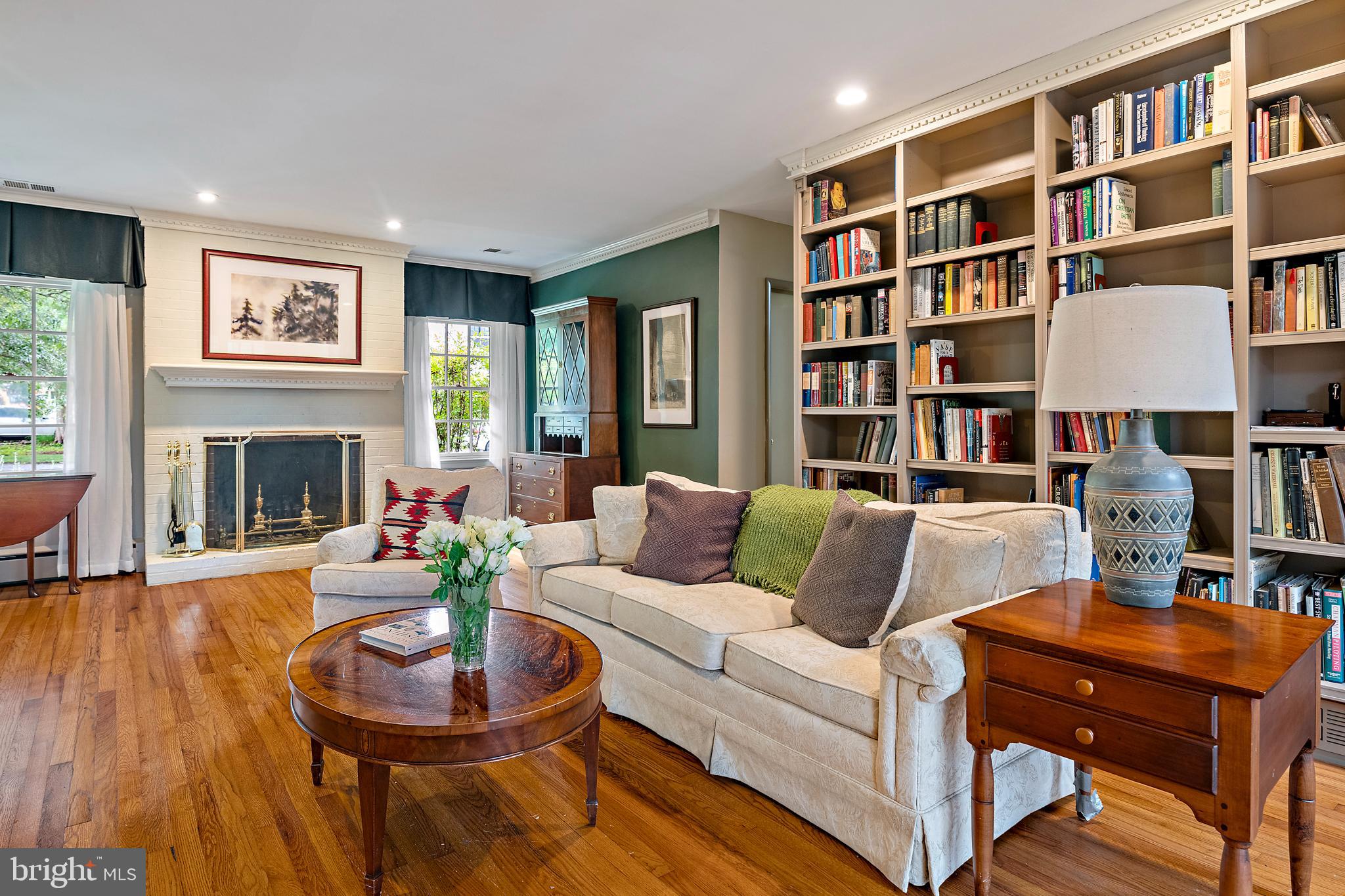 WARDOUR - Residential