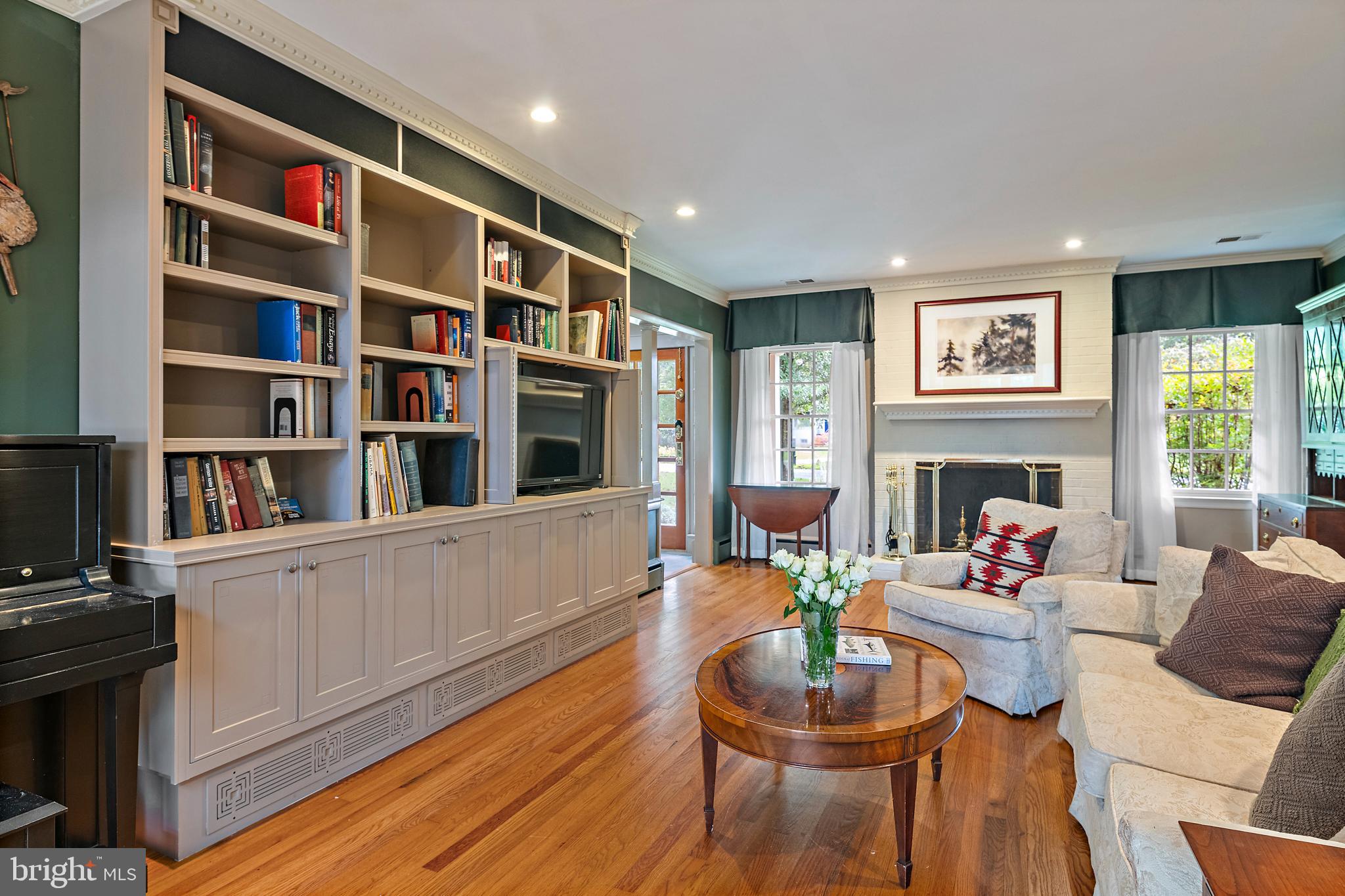 WARDOUR - Residential