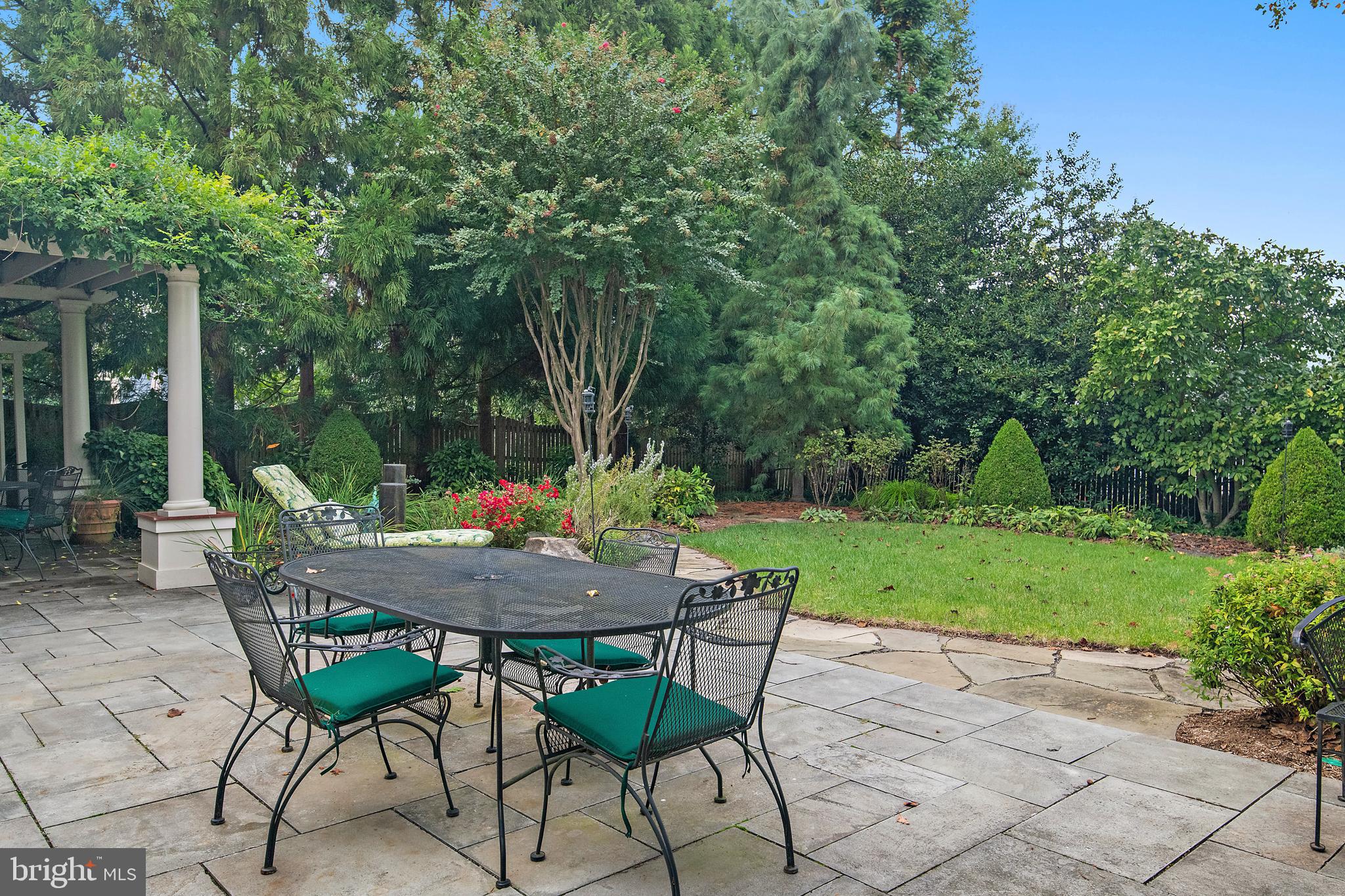 WARDOUR - Residential