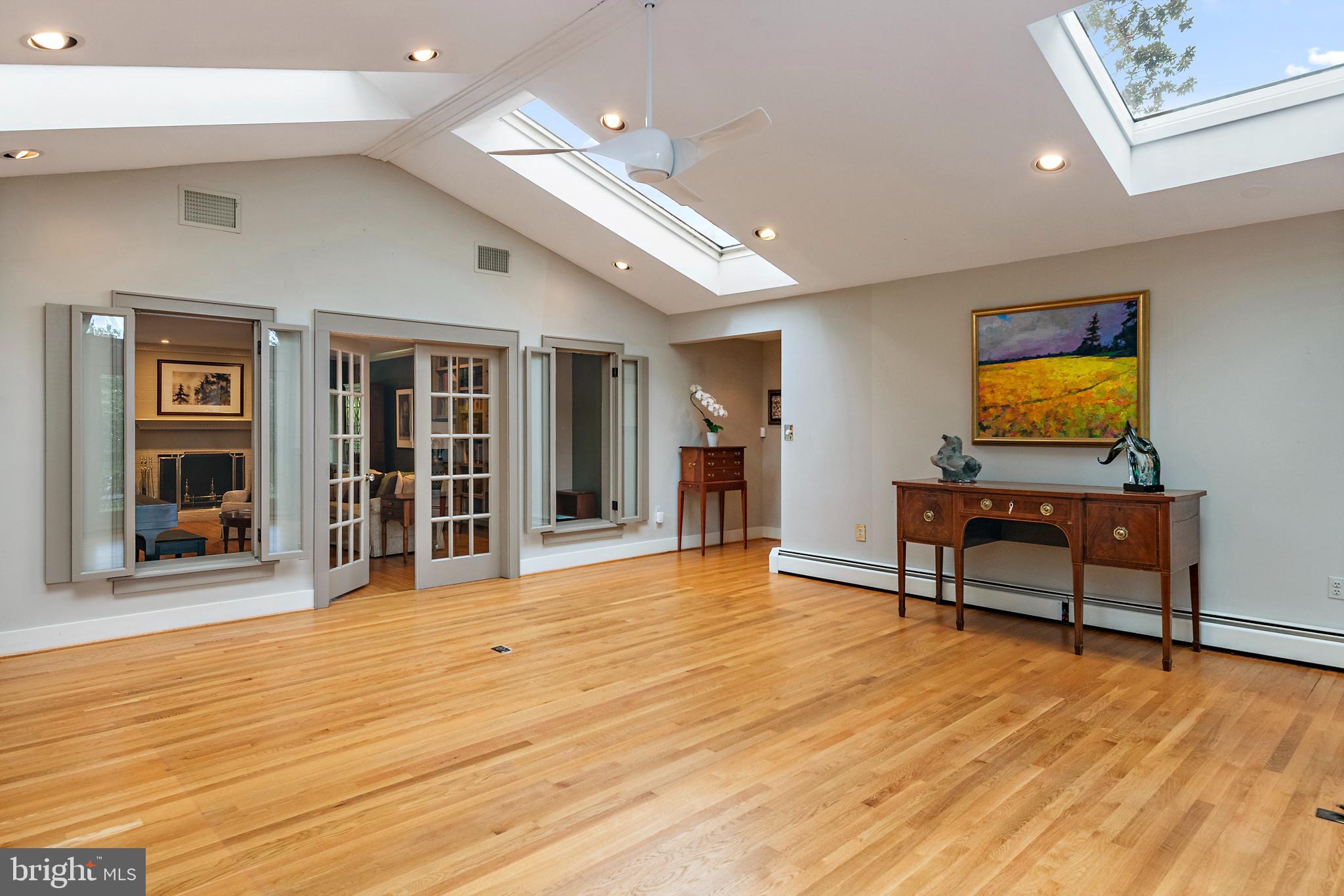 WARDOUR - Residential