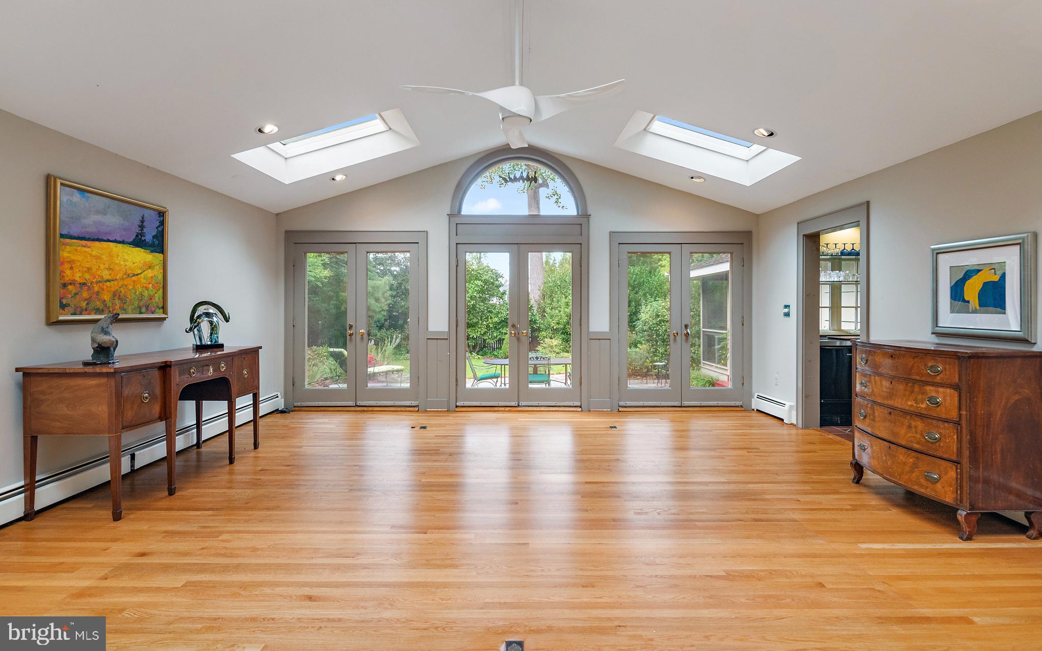 WARDOUR - Residential