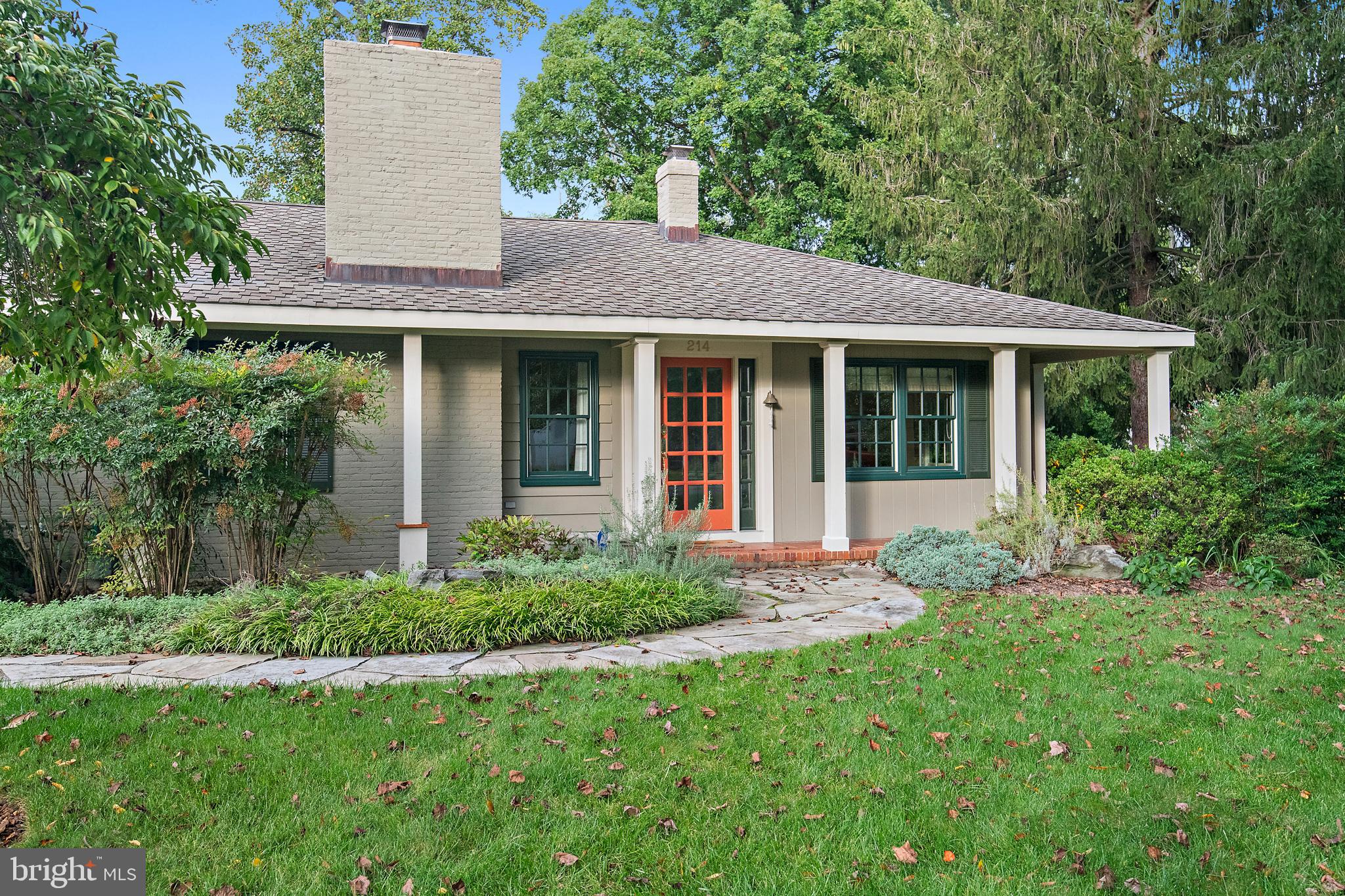 214 WARDOUR DRIVE
