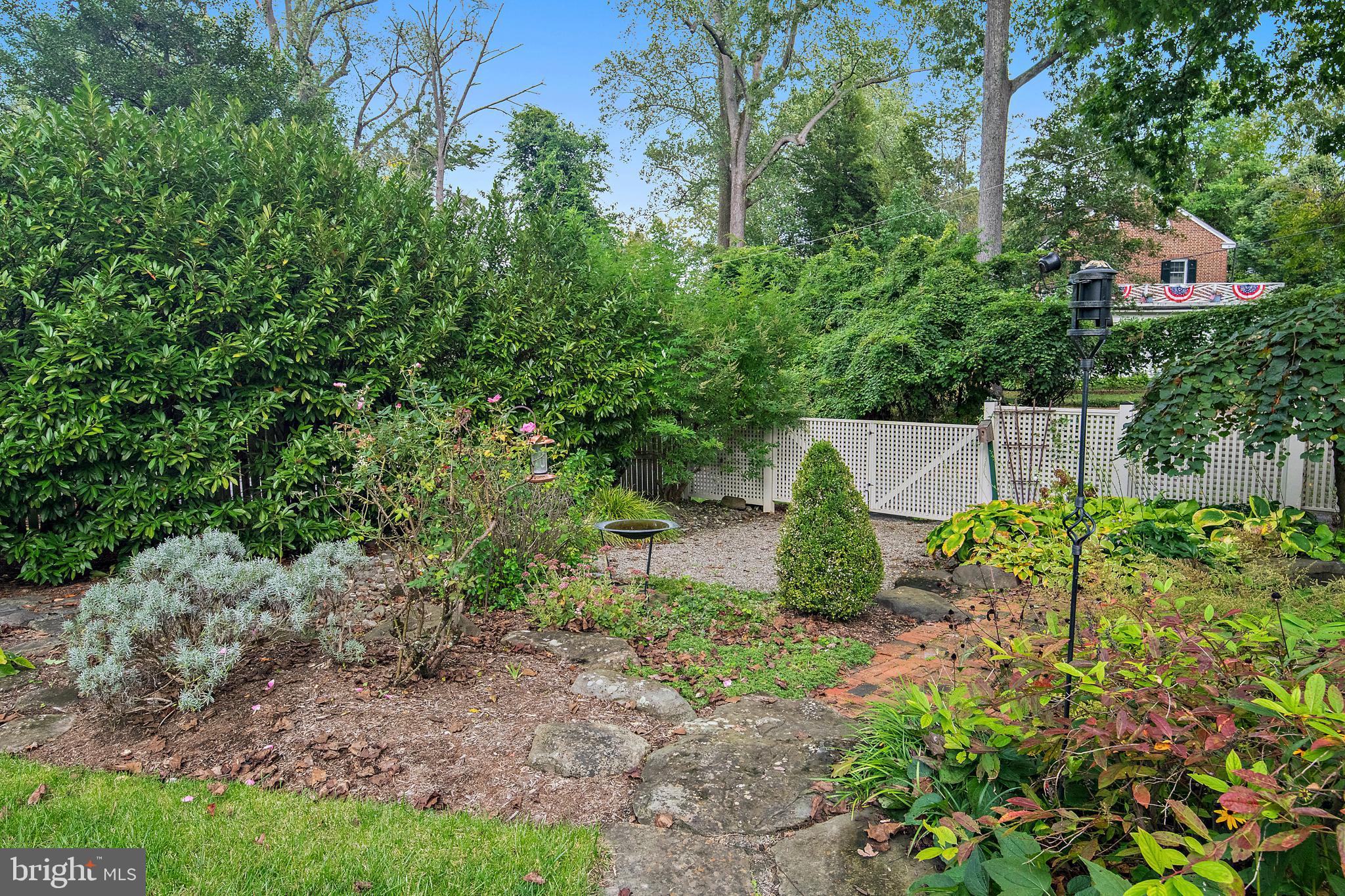 WARDOUR - Residential