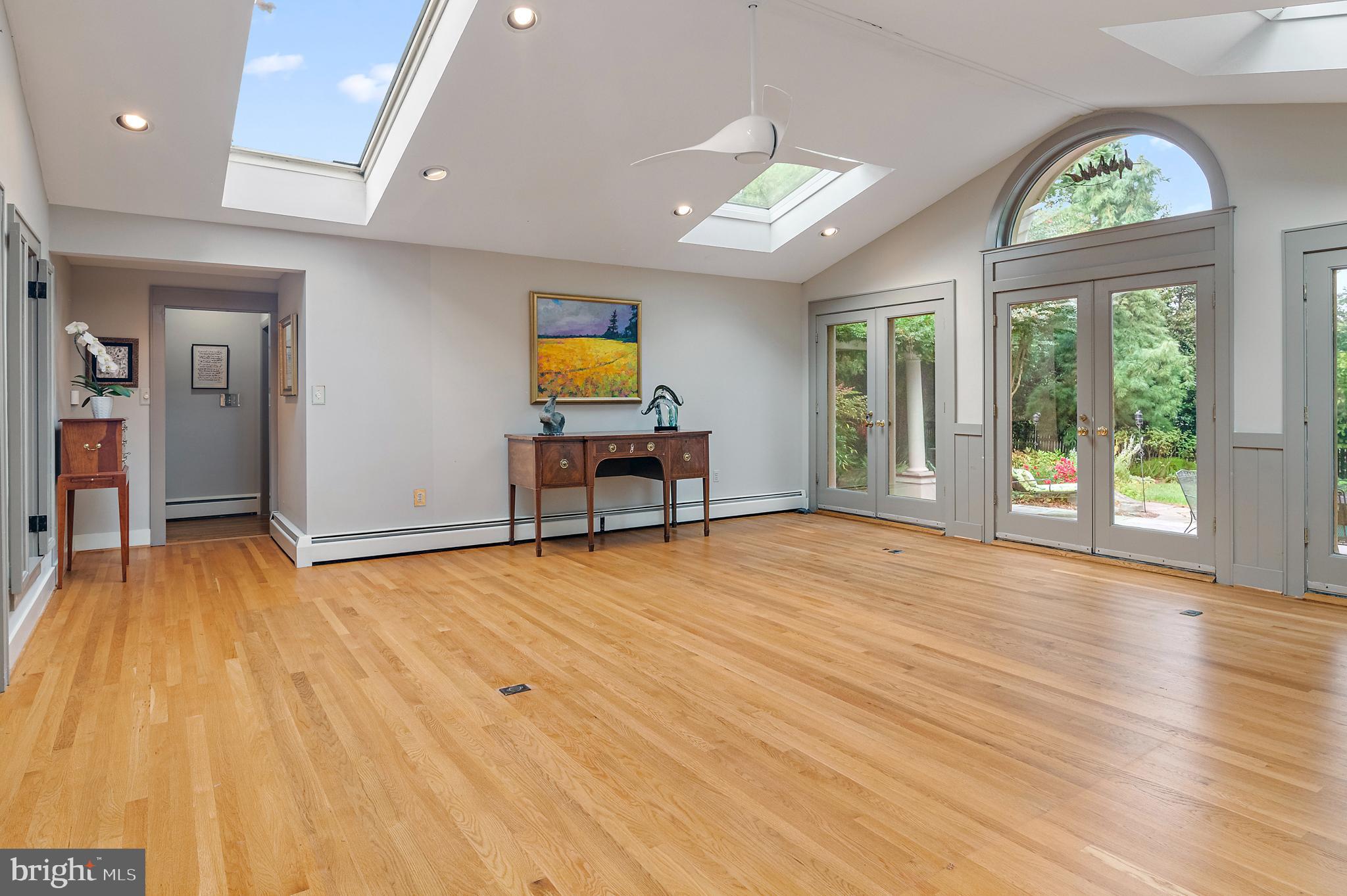 WARDOUR - Residential