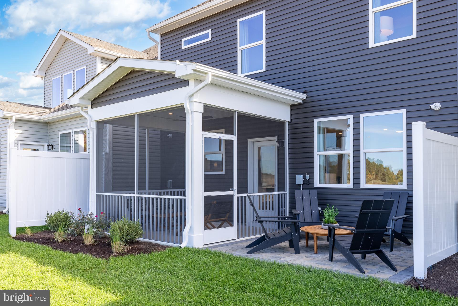 205 LACKAWANNA LANE