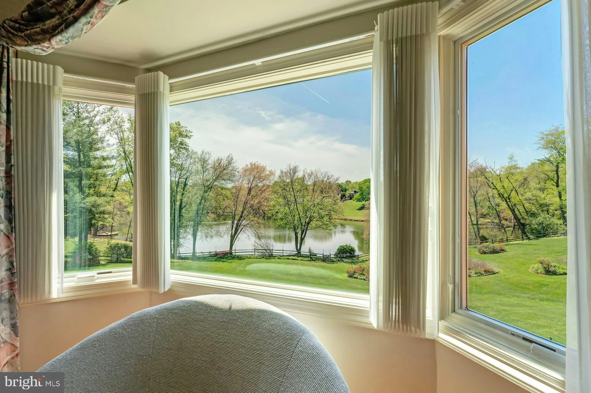 Oakton, Virginia 22124, United States, 6 Bedrooms Bedrooms, ,6 BathroomsBathrooms,Residential,Active,117109