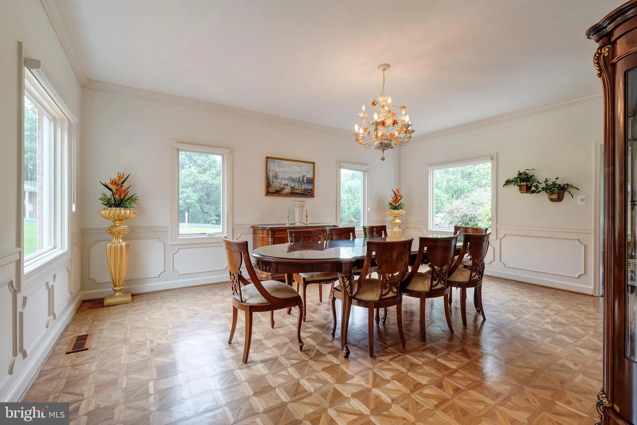 Oakton, Virginia 22124, United States, 6 Bedrooms Bedrooms, ,6 BathroomsBathrooms,Residential,Active,117109