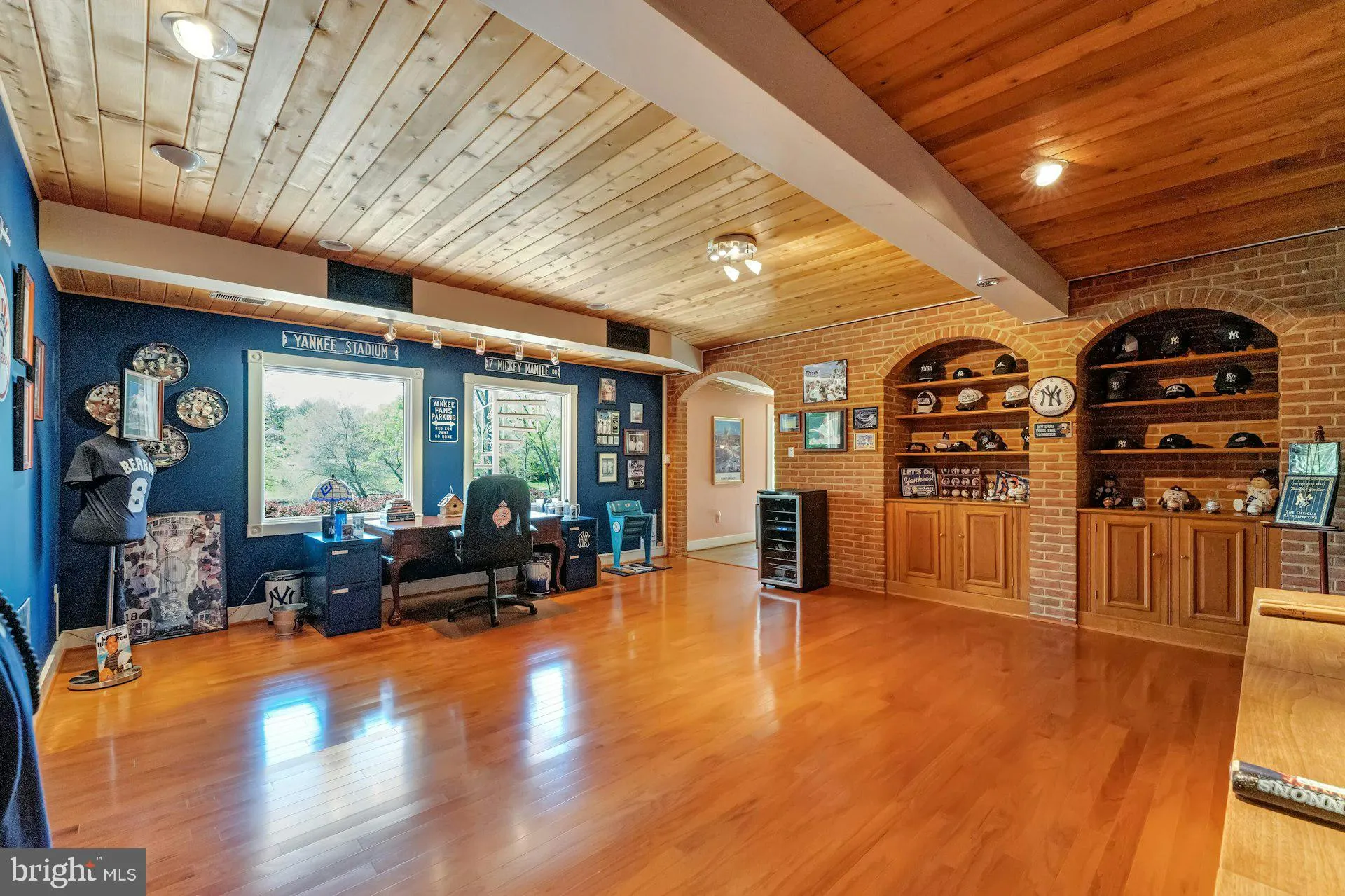 Oakton, Virginia 22124, United States, 6 Bedrooms Bedrooms, ,6 BathroomsBathrooms,Residential,Active,117109