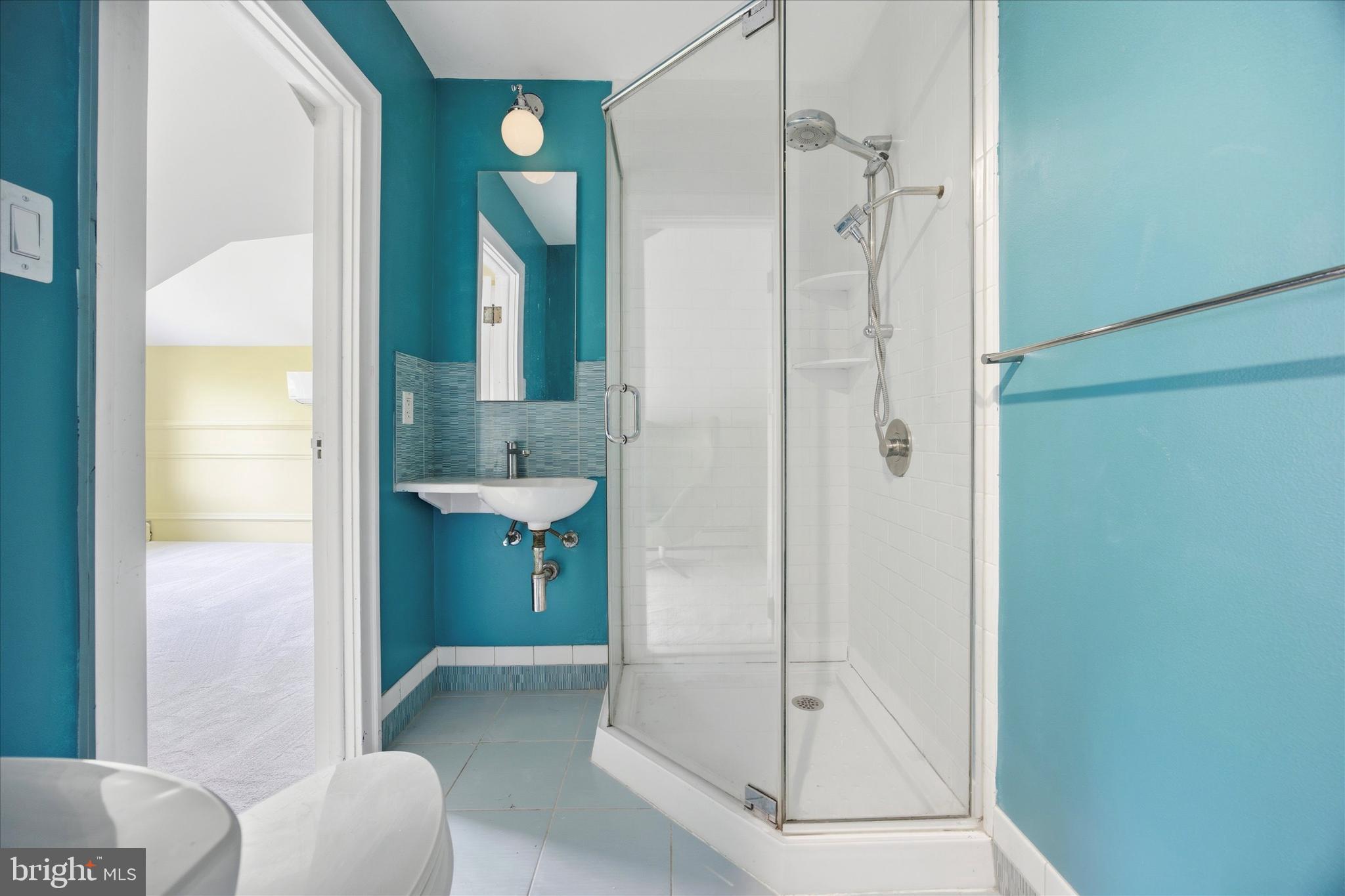 GULPH MILLS VIL - Residential