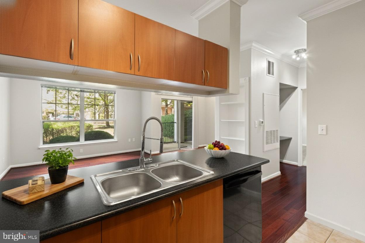 ASHMORE AT GERMANOWN COMMUNITY - Residential