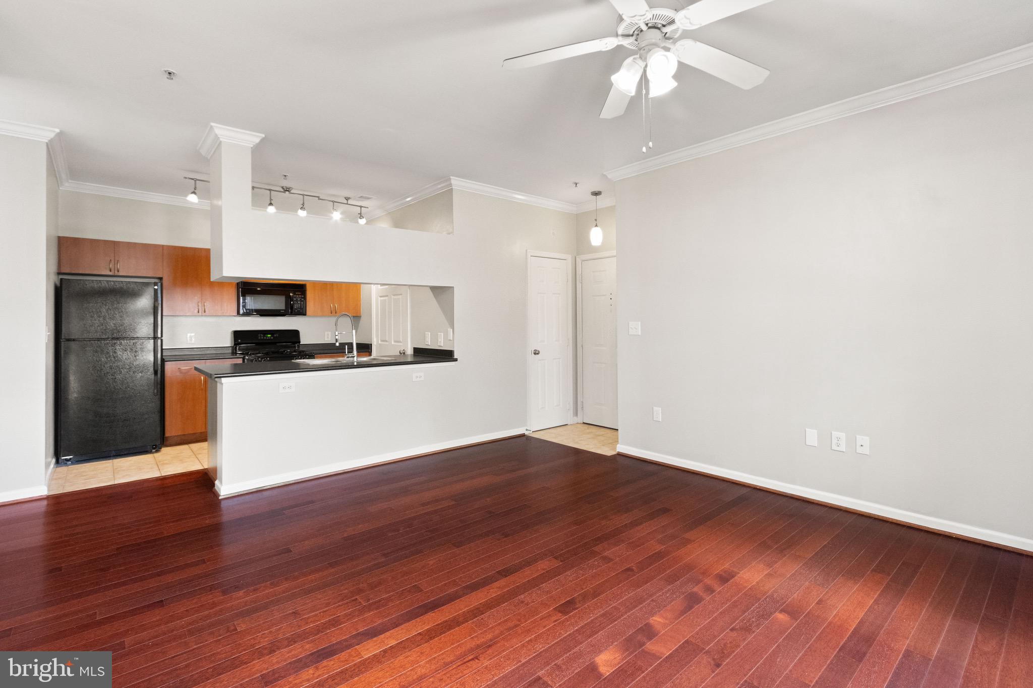 ASHMORE AT GERMANOWN COMMUNITY - Residential