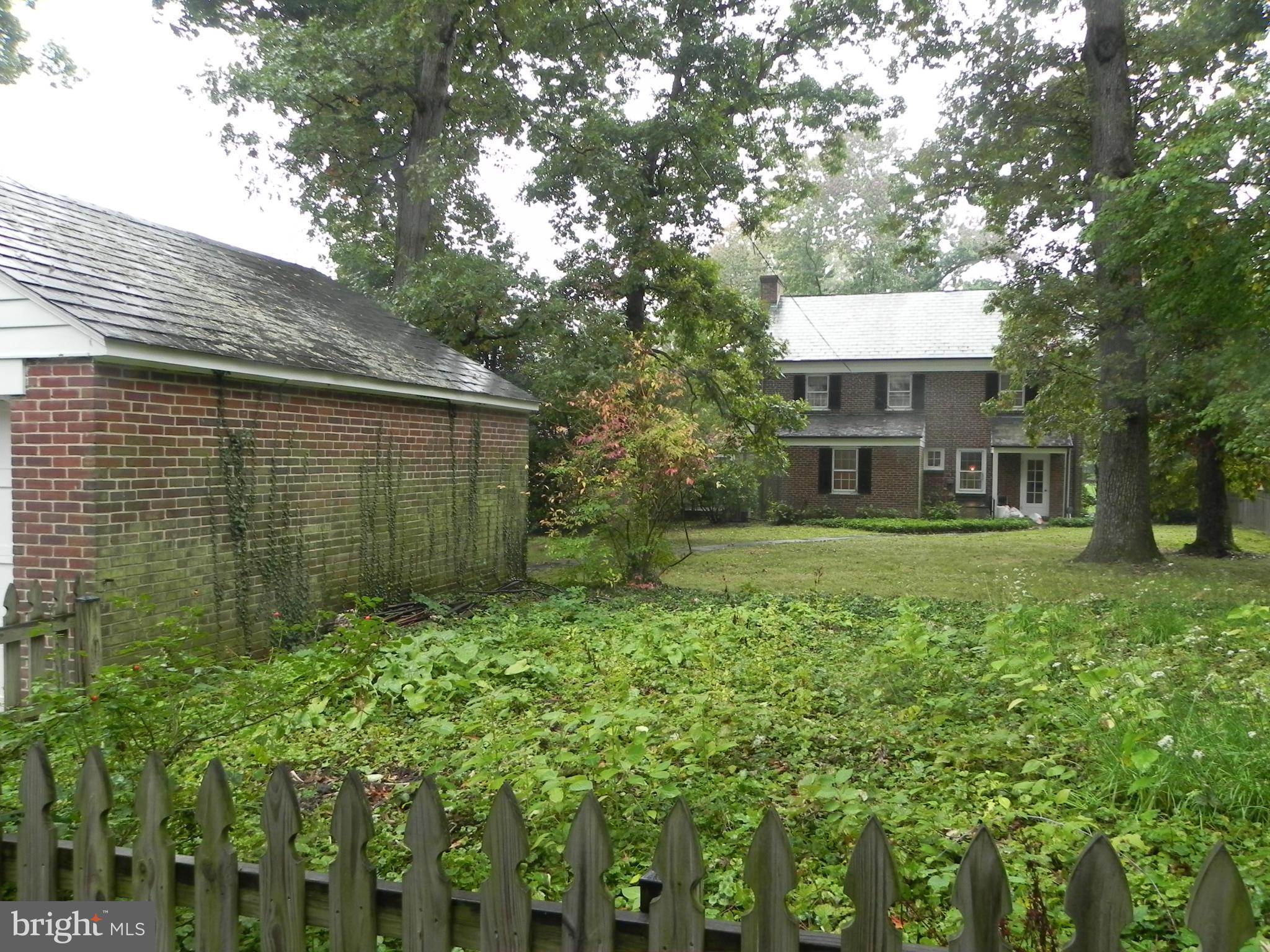 GREATER HOMELAND HISTORIC DISTRICT - Residential