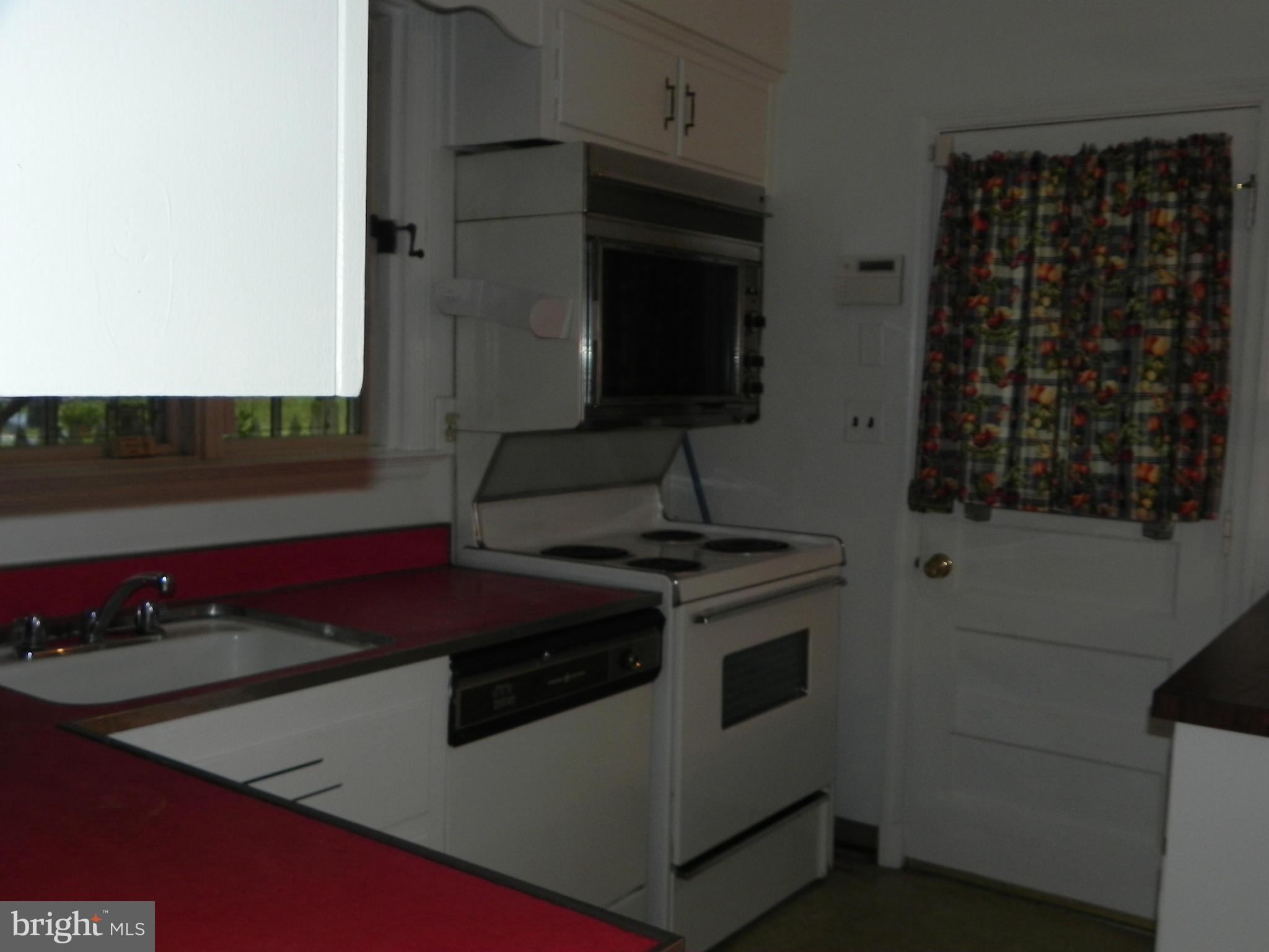 GREATER HOMELAND HISTORIC DISTRICT - Residential