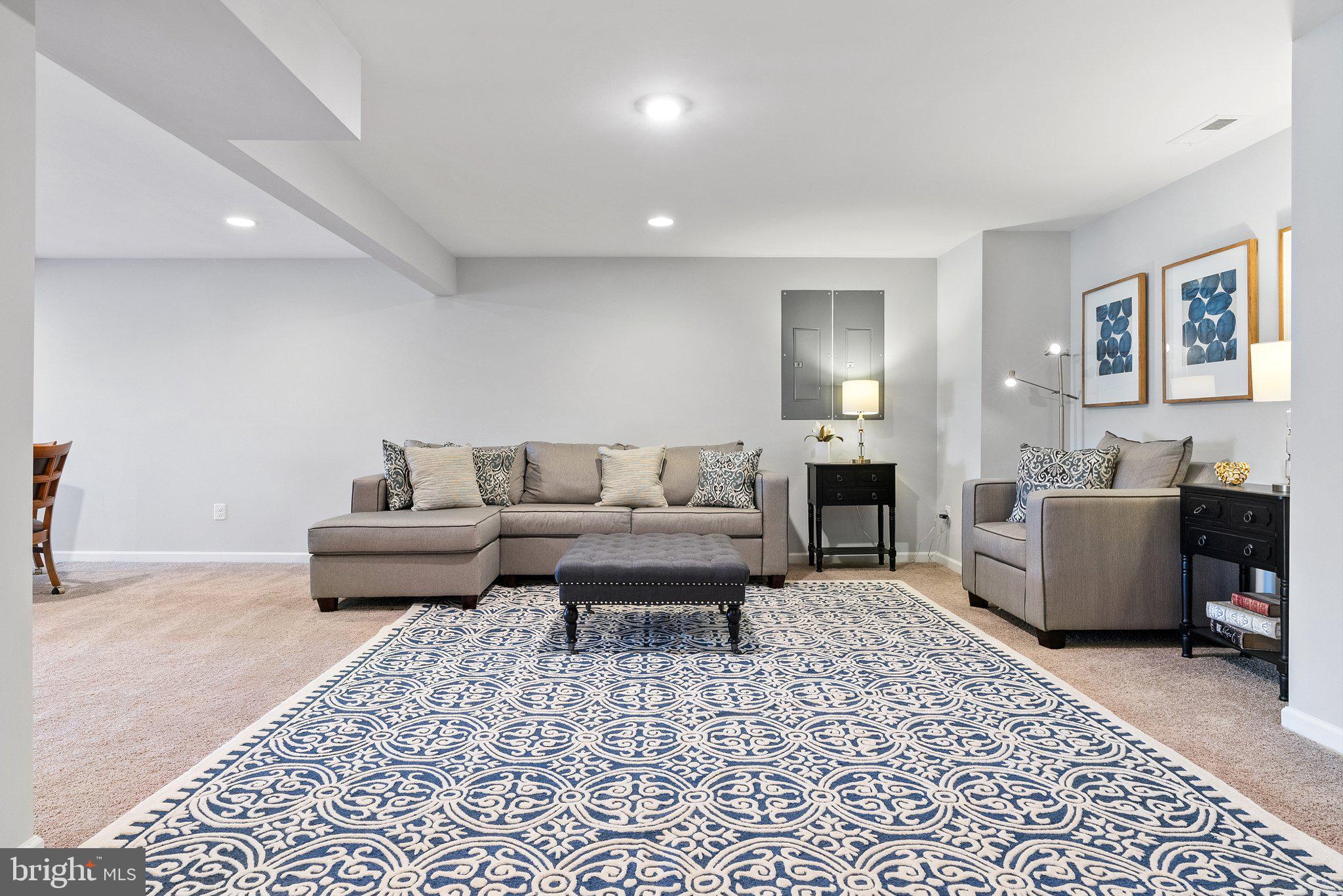 ASPEN GREENS - Residential