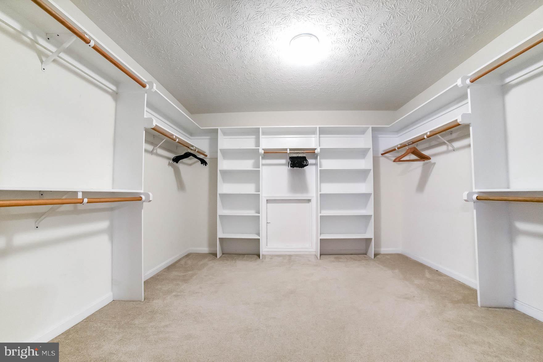 PEPPER RIDGE OF WILDEWOOD - Residential