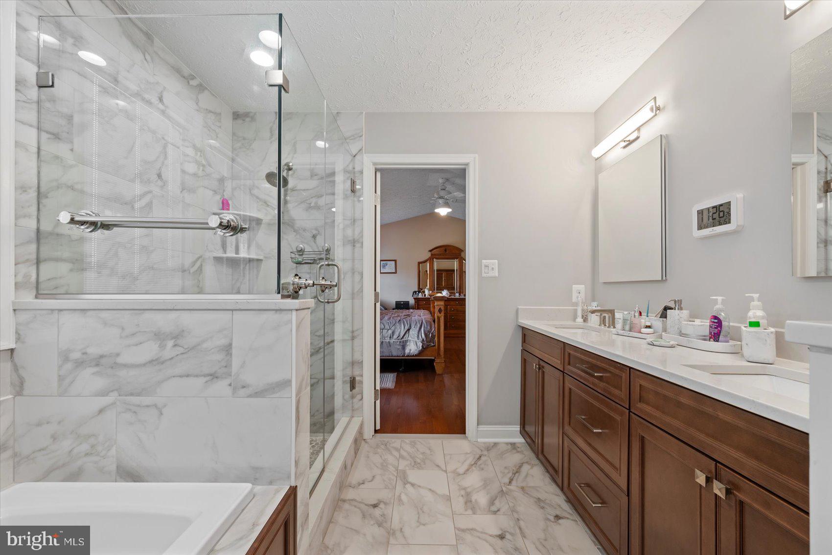 LYONSWOOD - Residential