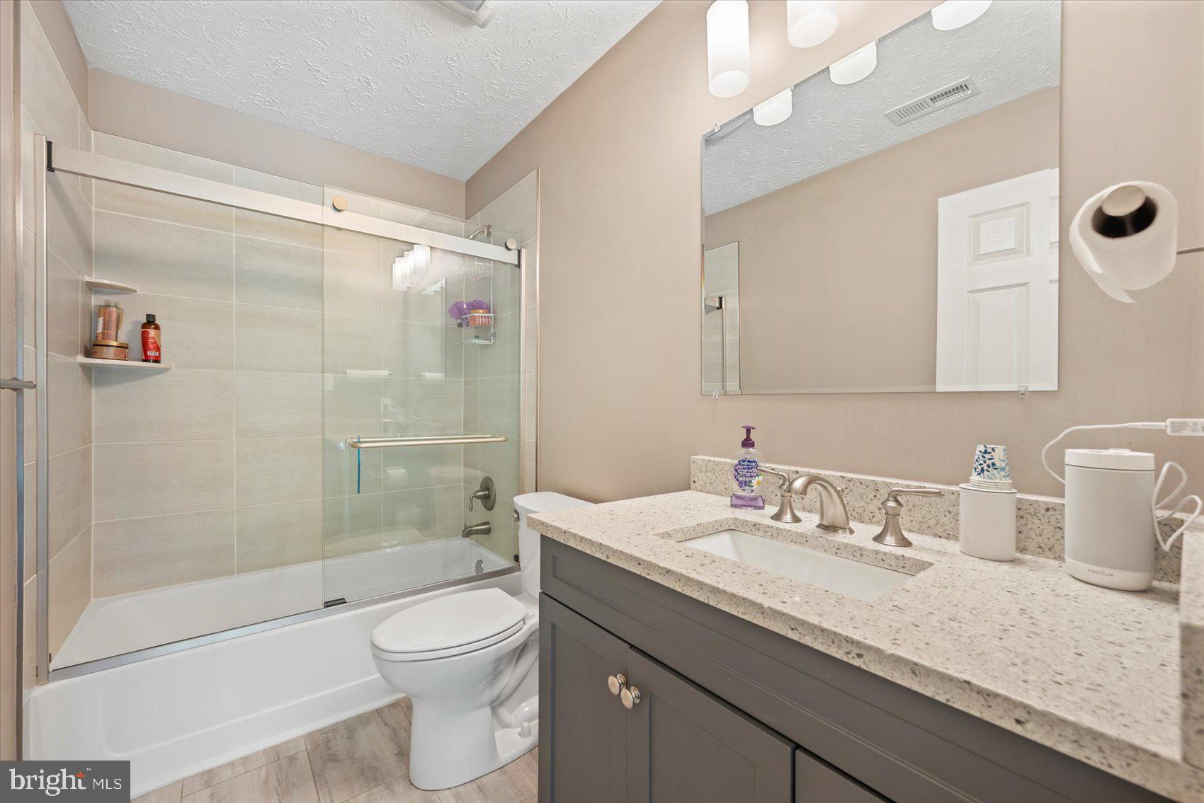 LYONSWOOD - Residential