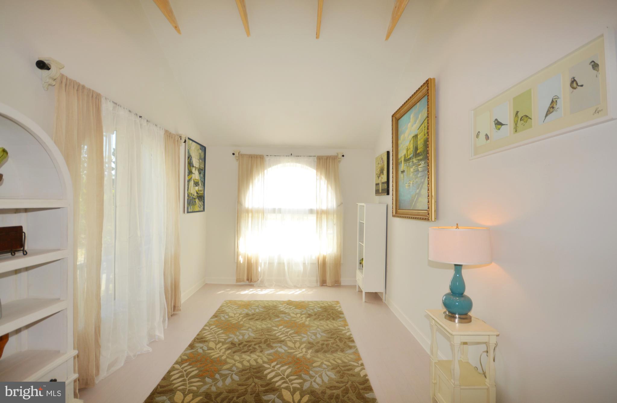 EASTON - Residential