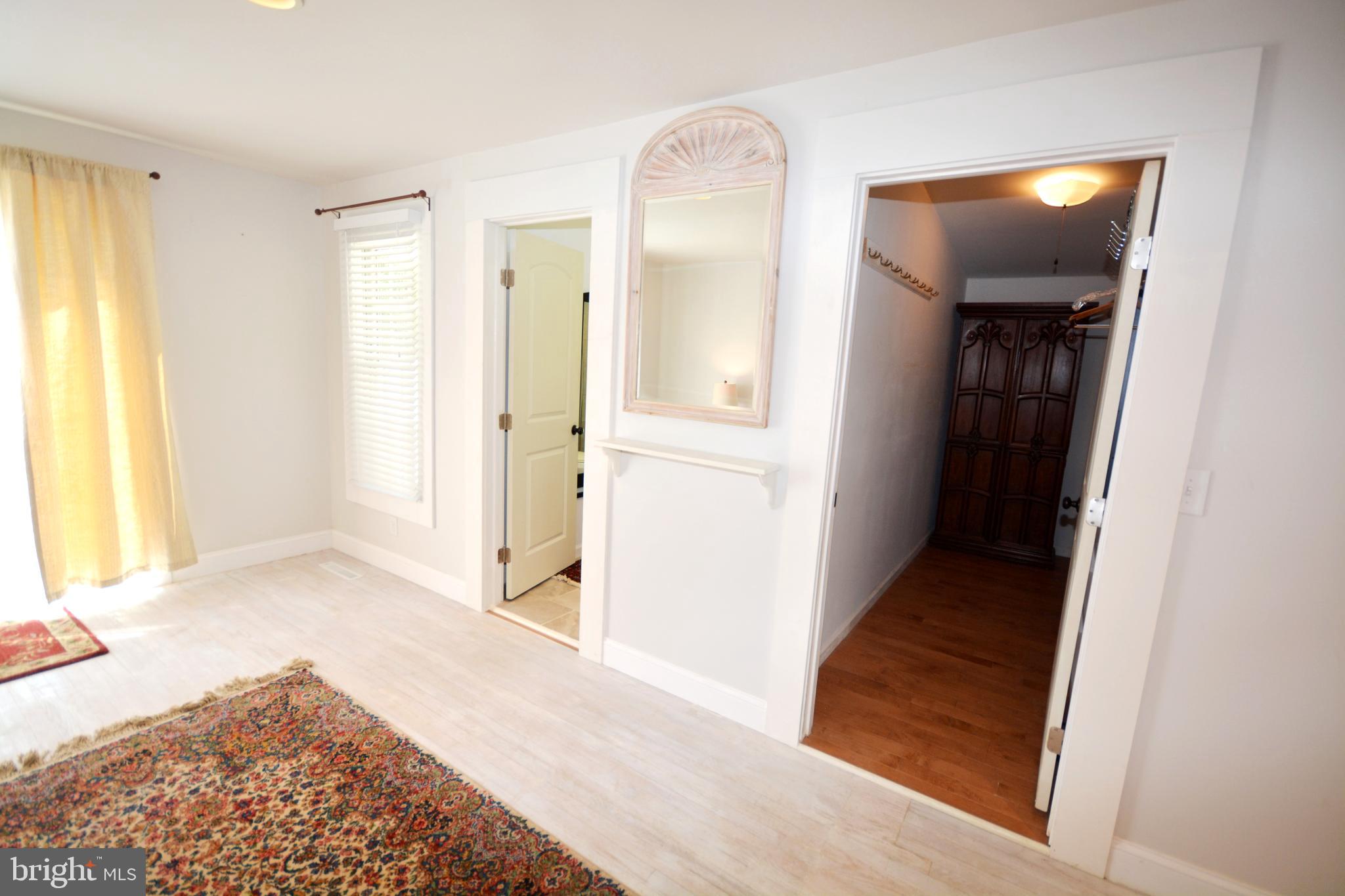 EASTON - Residential