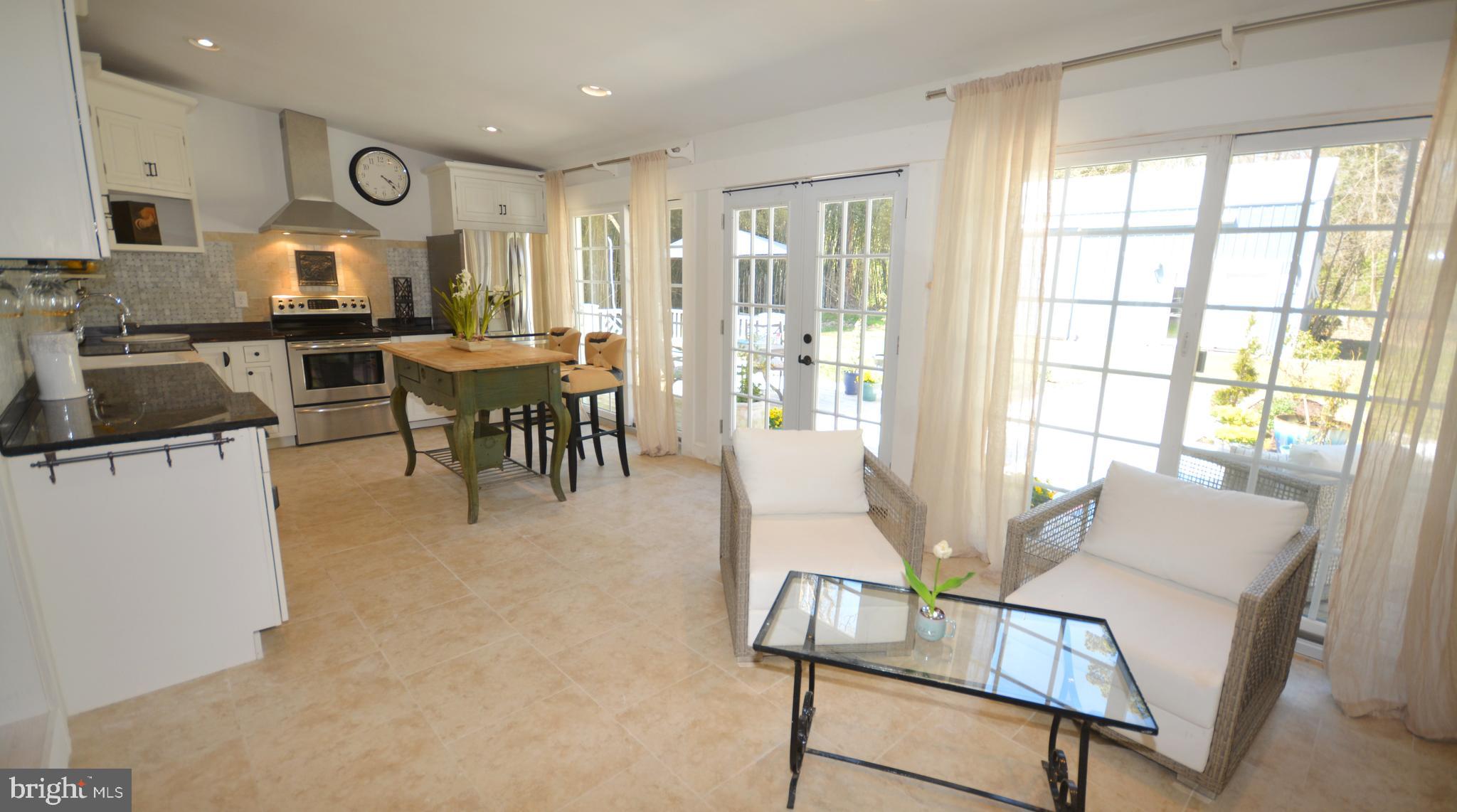 EASTON - Residential