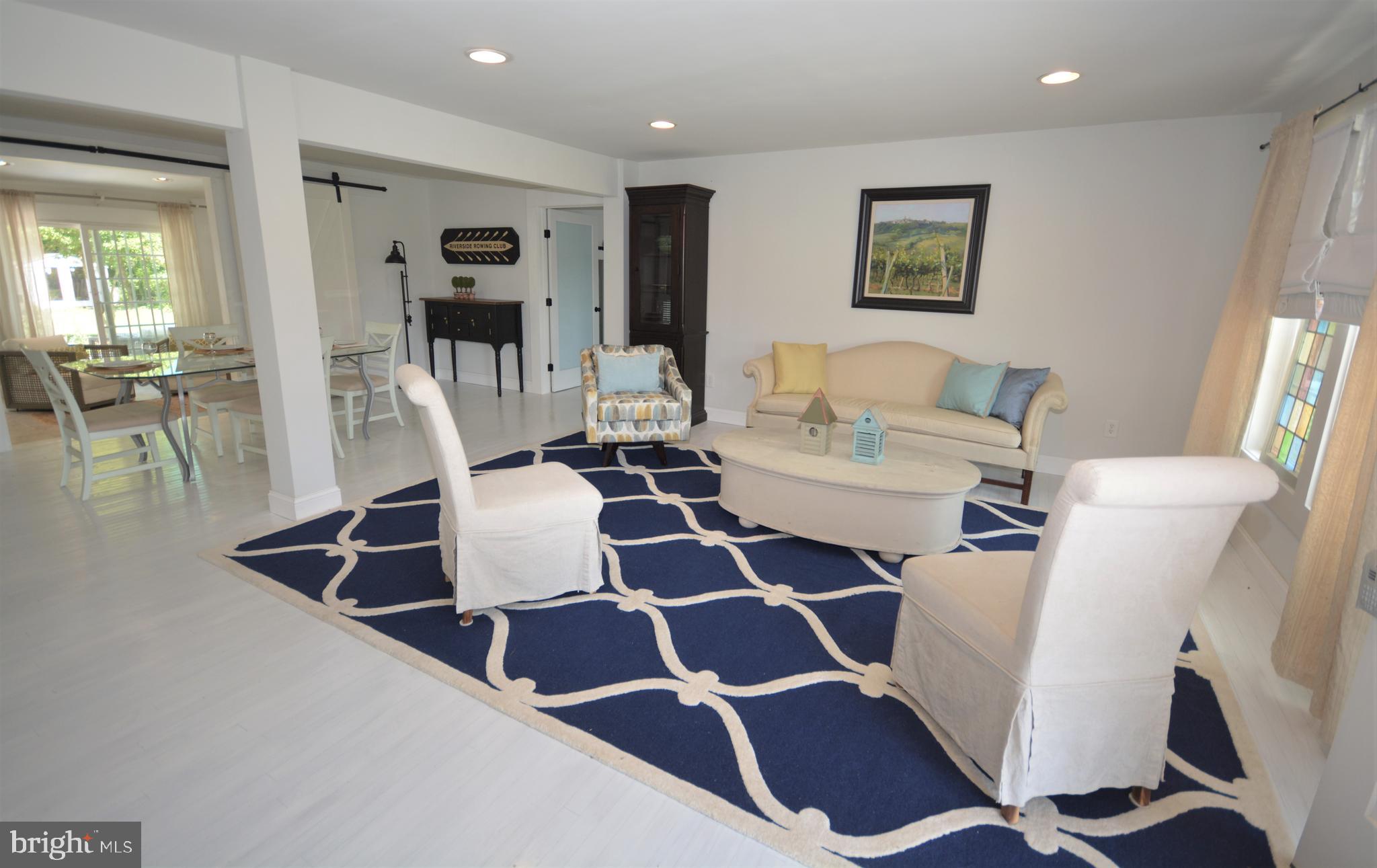 EASTON - Residential