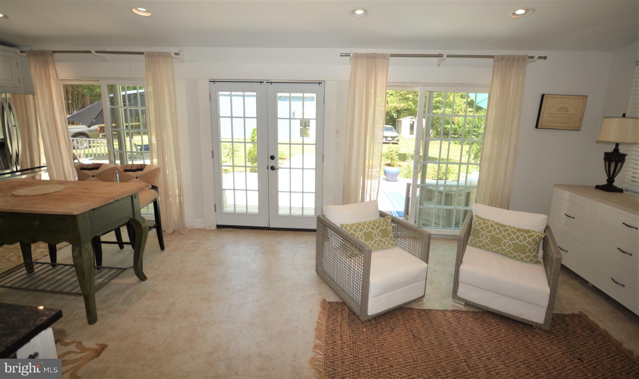 EASTON - Residential