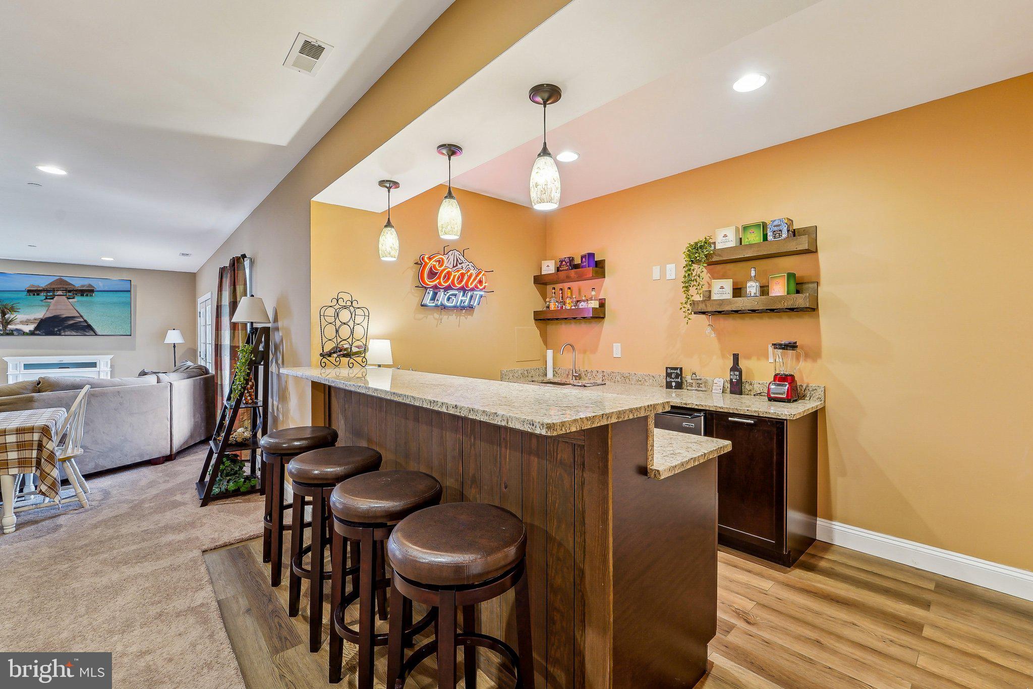 WEST FRIENDSHIP - Residential