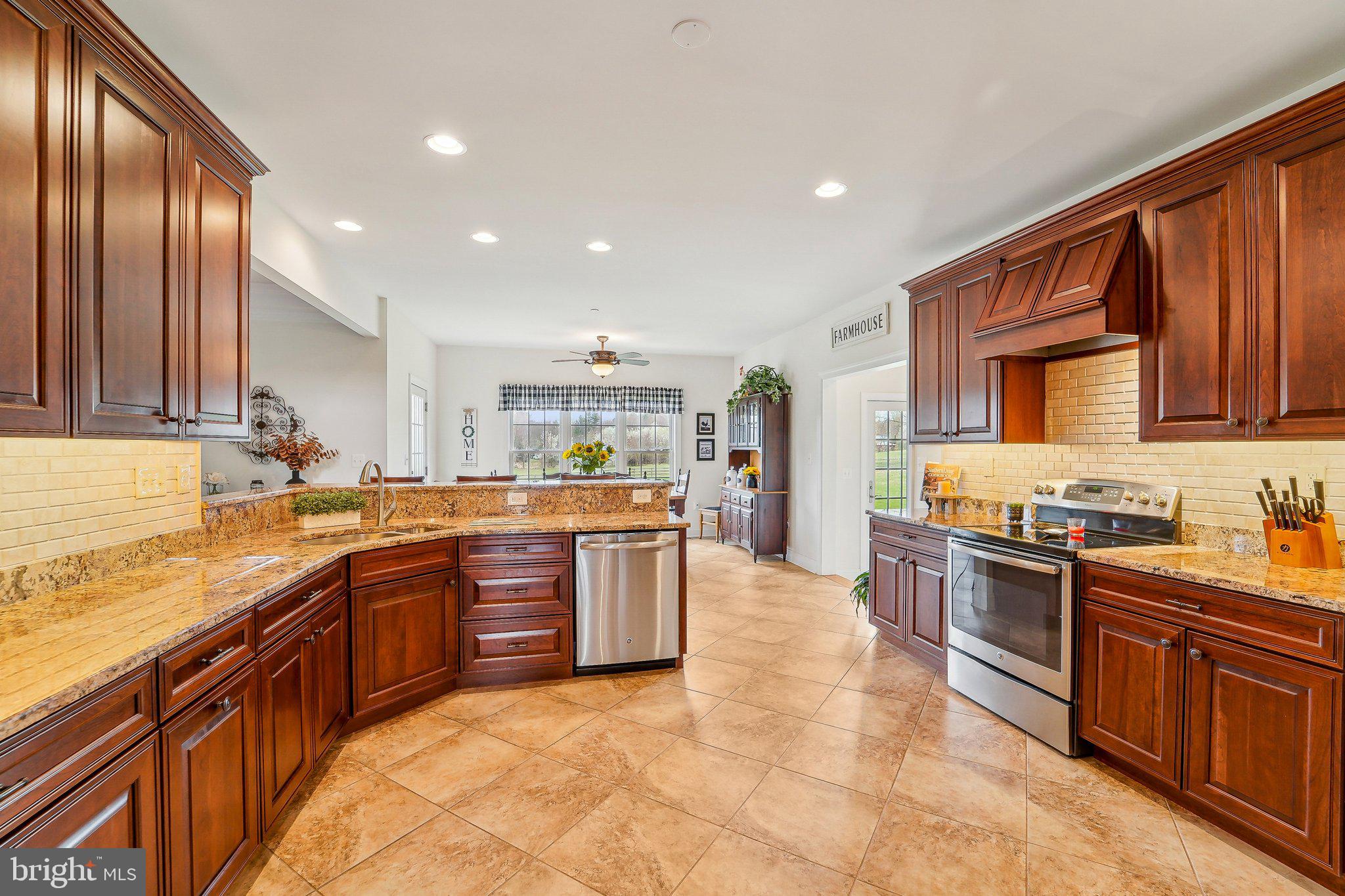 WEST FRIENDSHIP - Residential