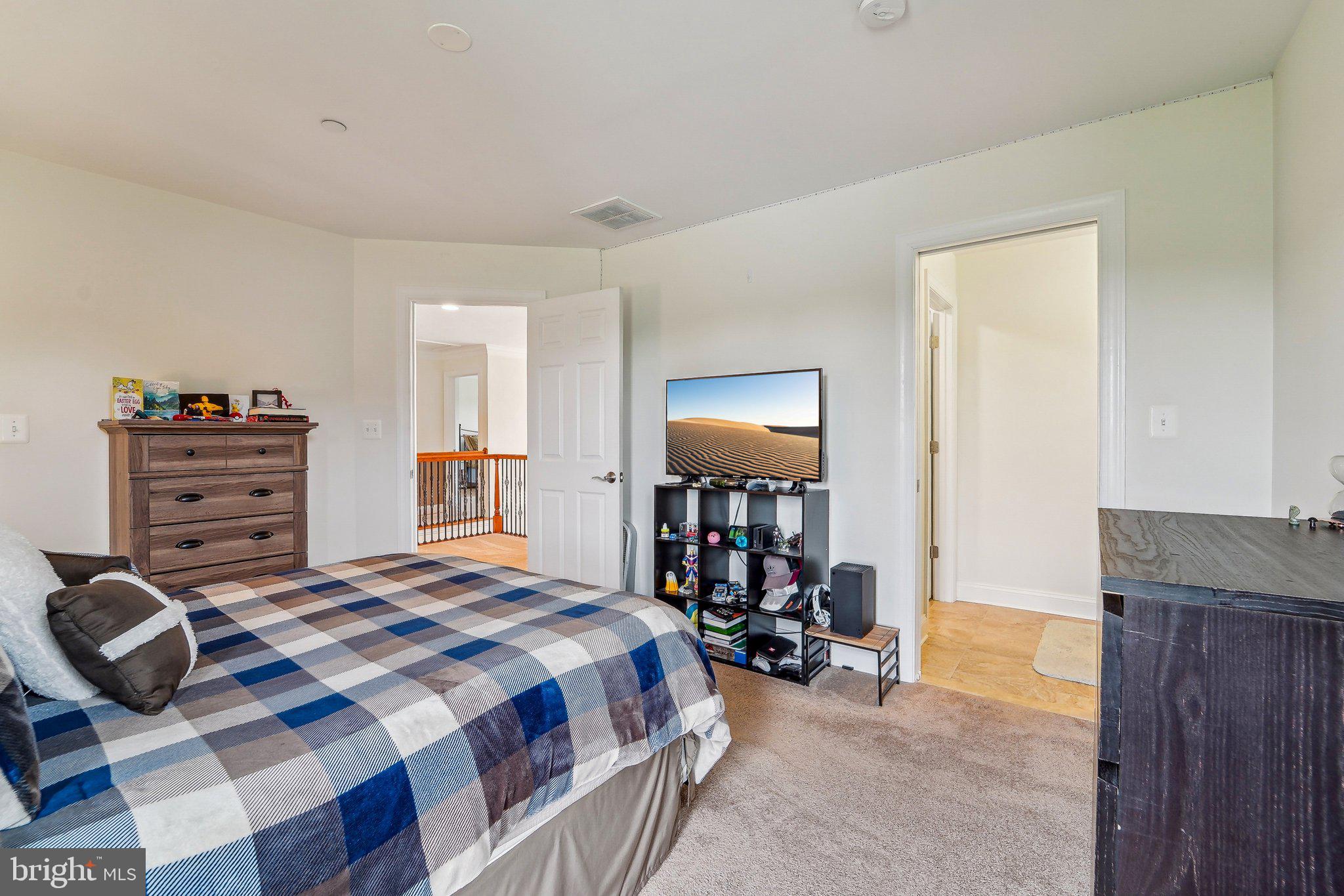 WEST FRIENDSHIP - Residential