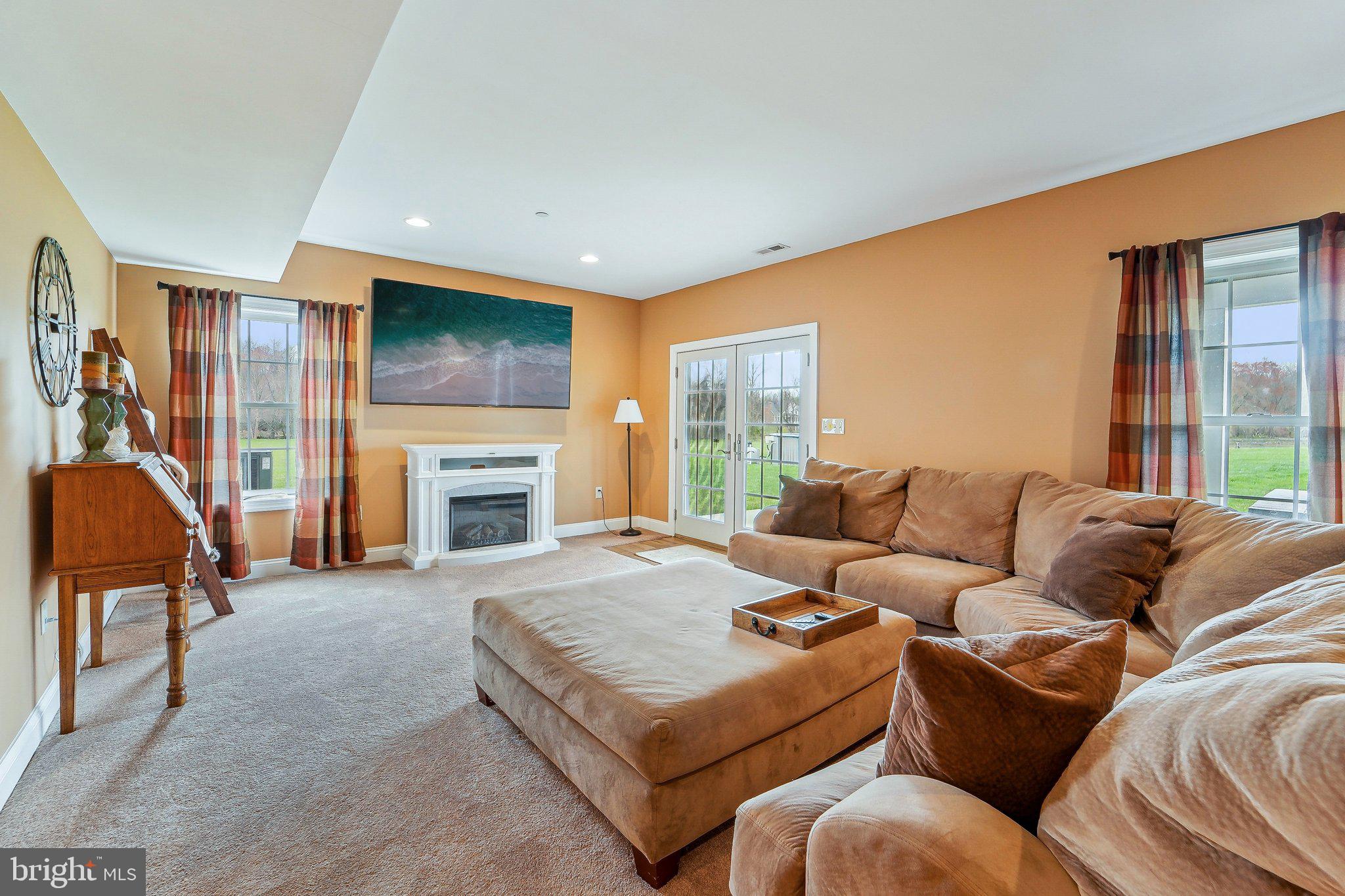 WEST FRIENDSHIP - Residential