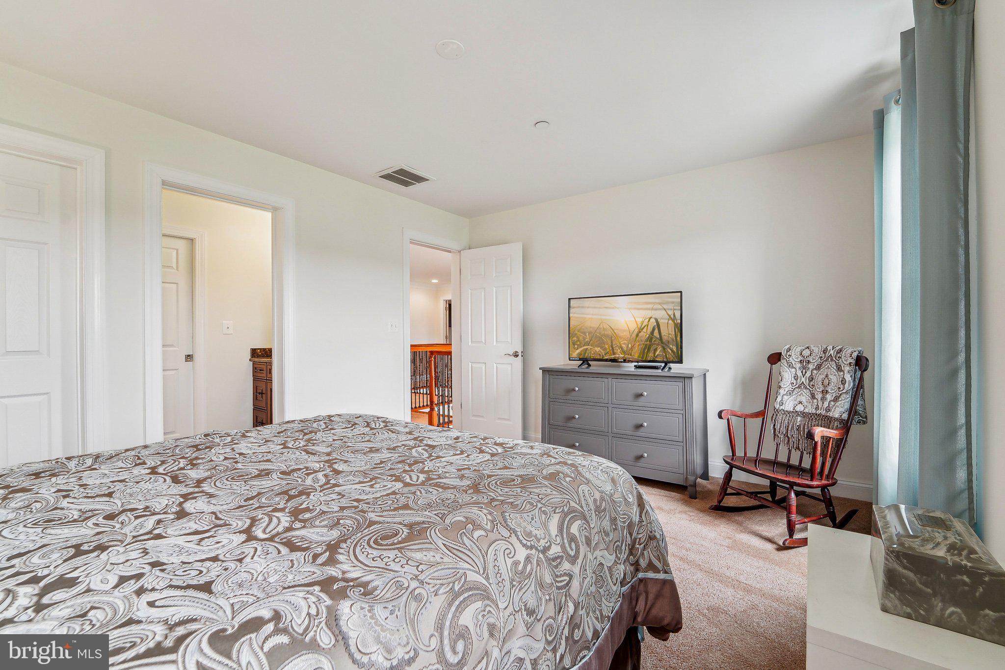 WEST FRIENDSHIP - Residential