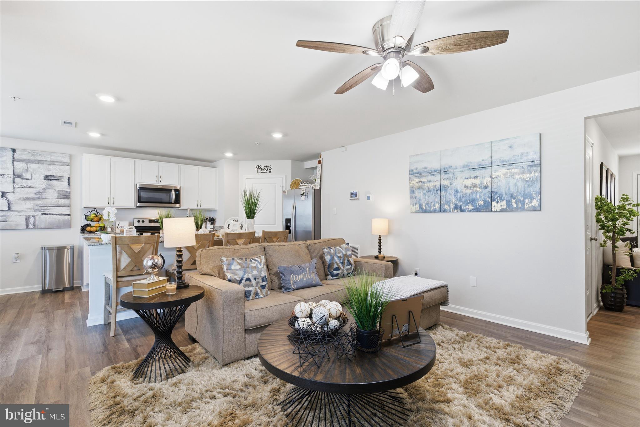 PINEGROVE - Residential