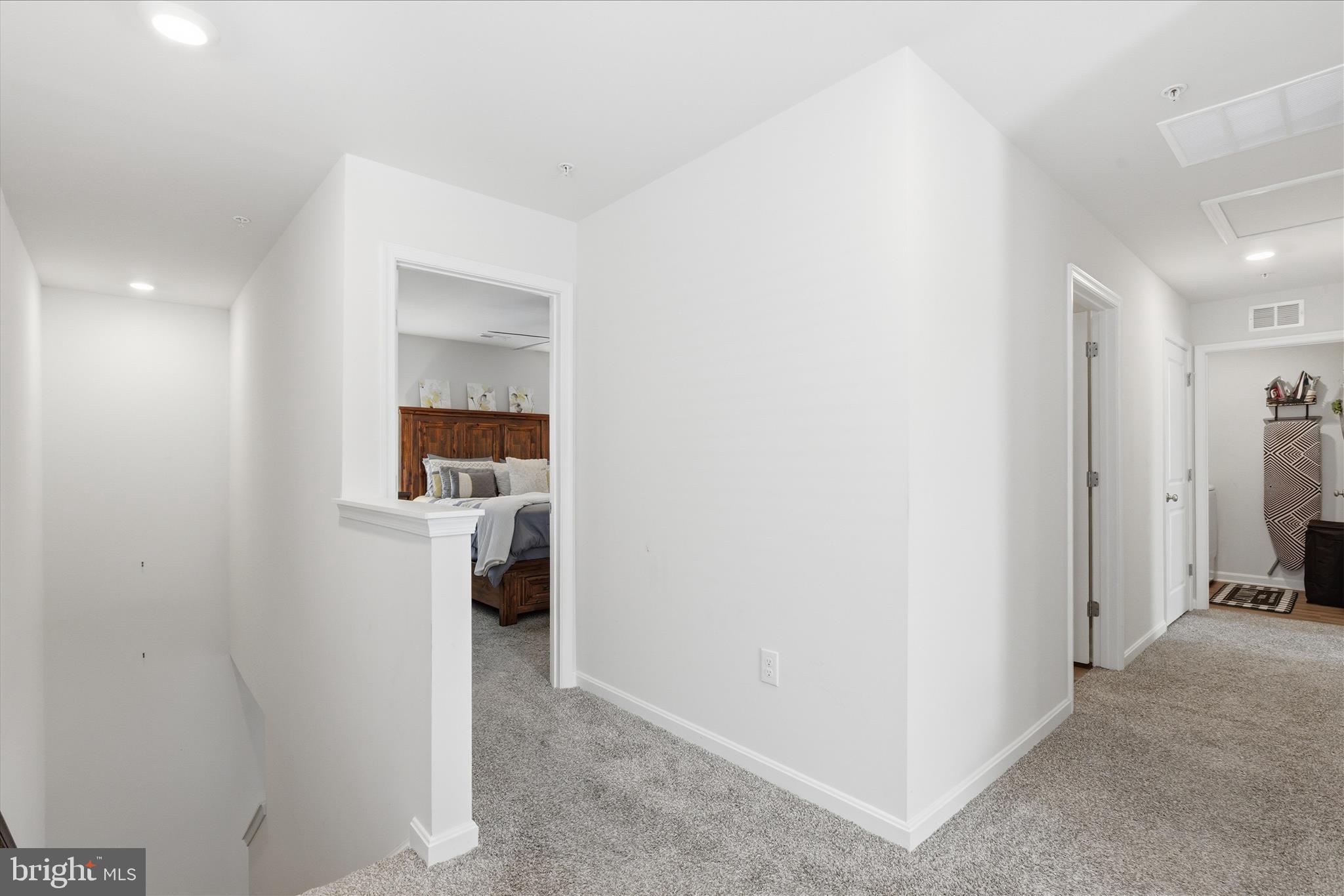 PINEGROVE - Residential