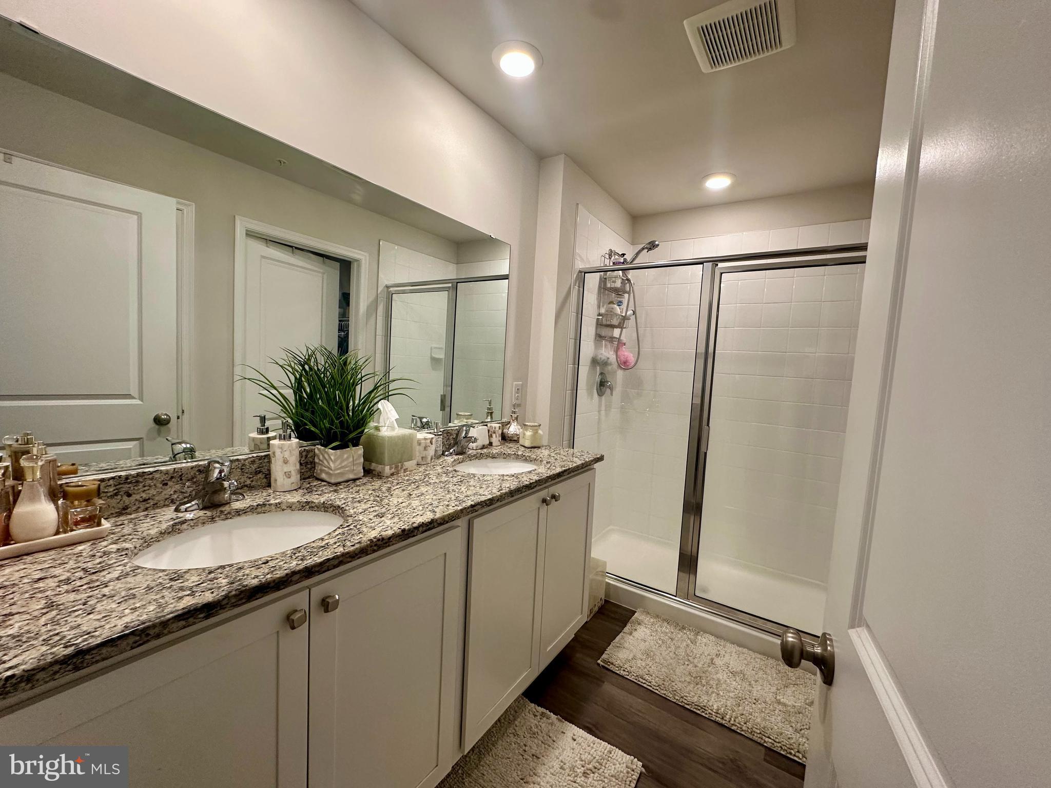 PINEGROVE - Residential