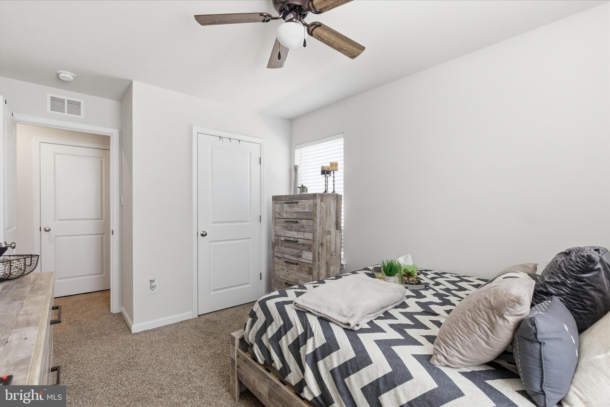 PINEGROVE - Residential