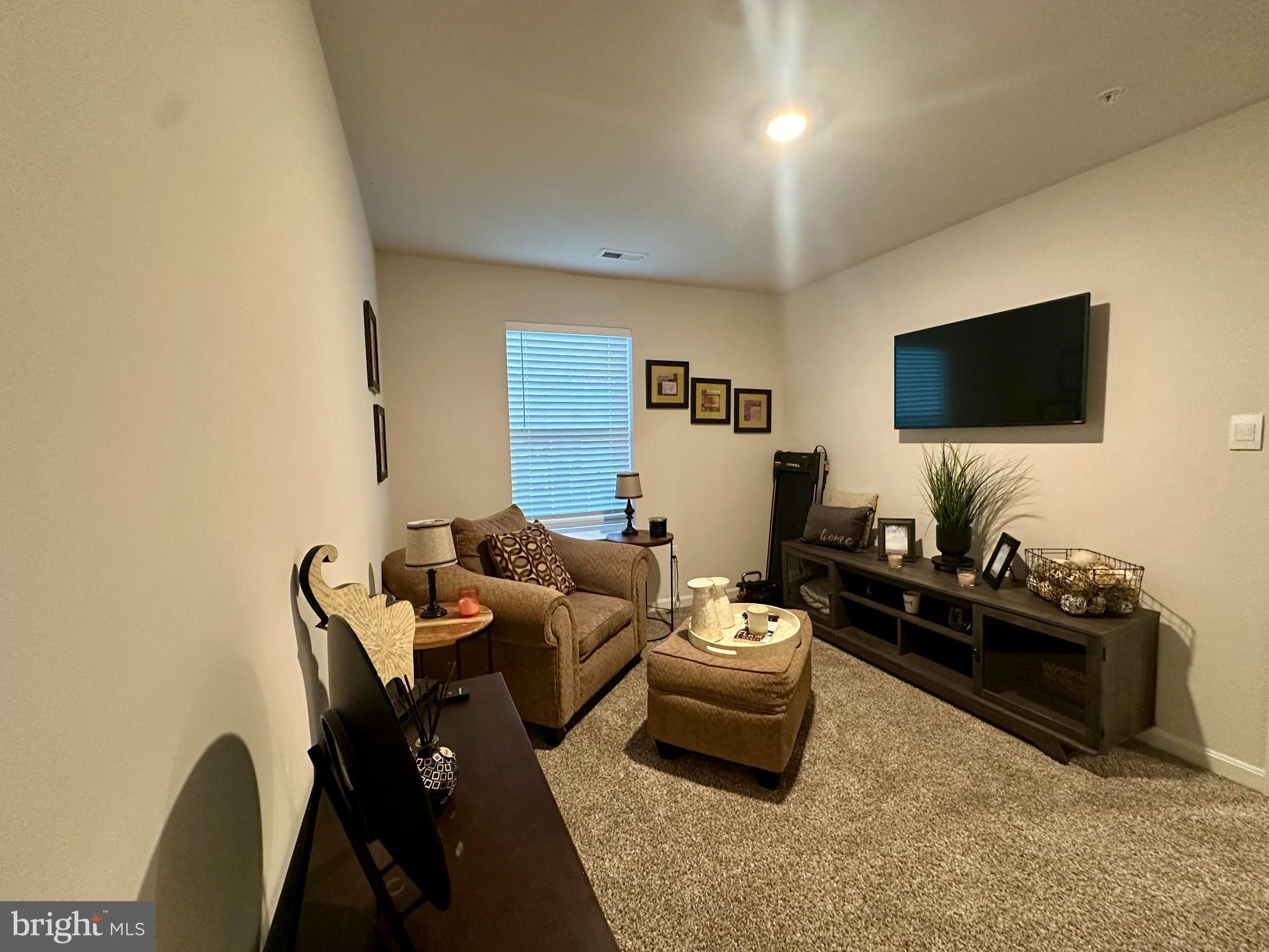 PINEGROVE - Residential