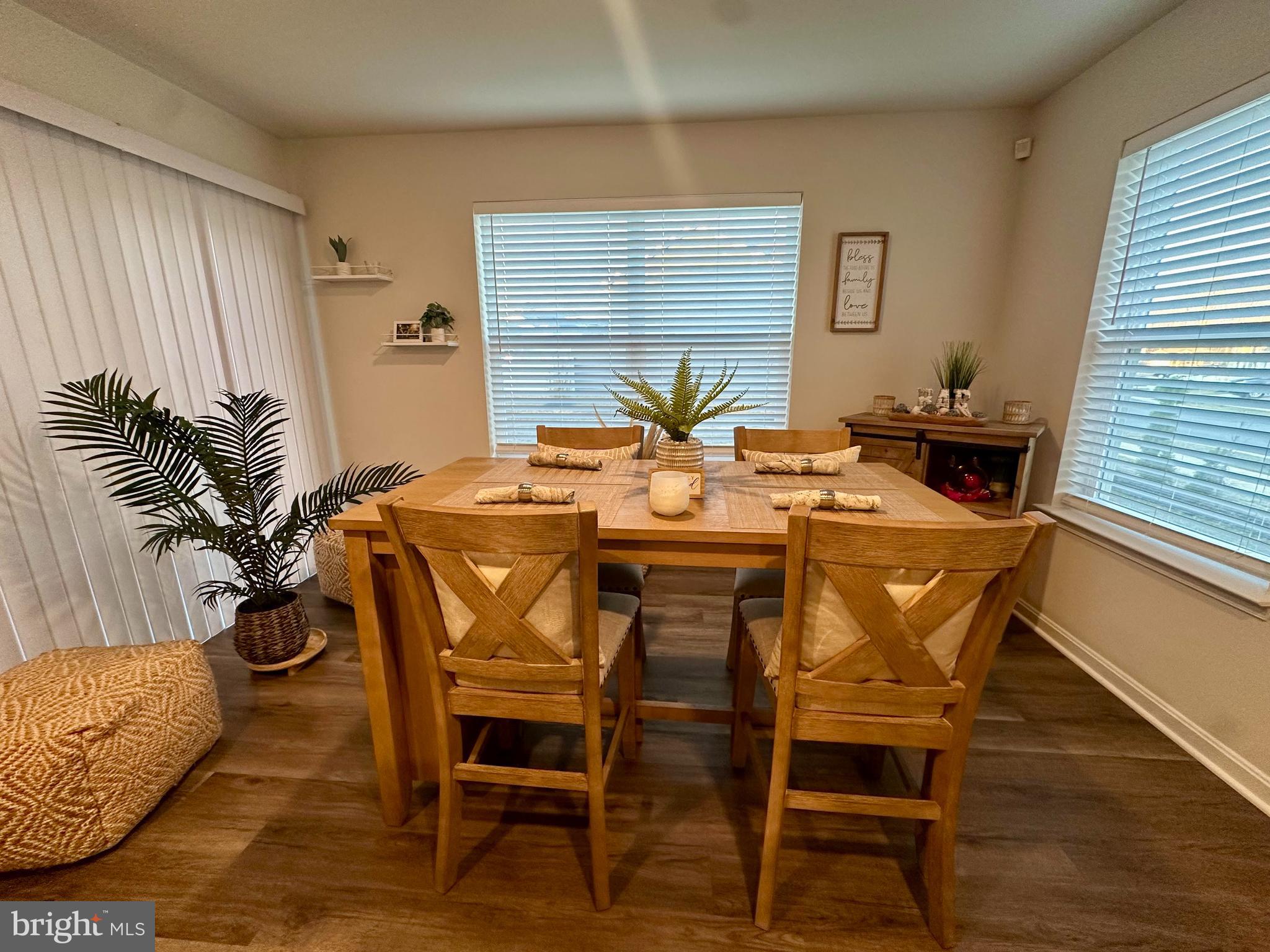 PINEGROVE - Residential