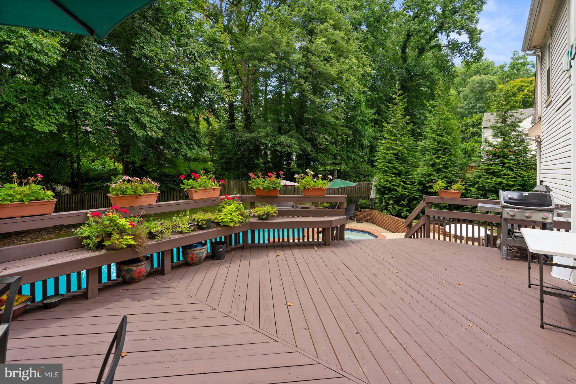 RIVER FALLS - Residential