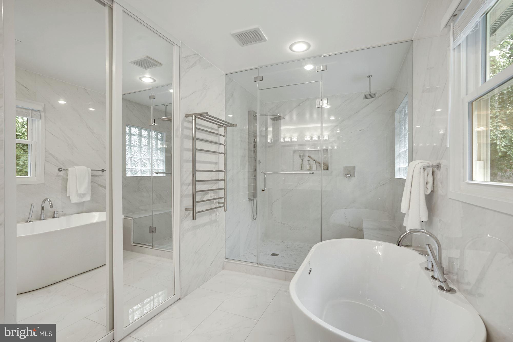 RIVER FALLS - Residential