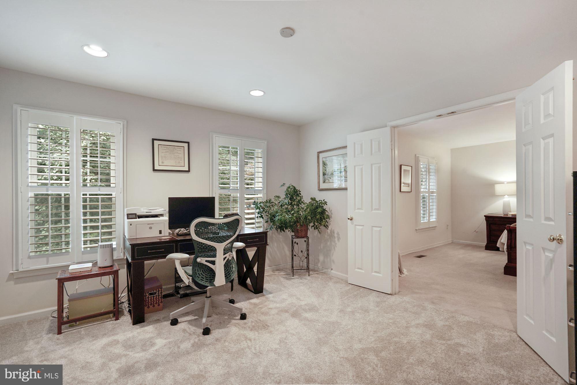 RIVER FALLS - Residential