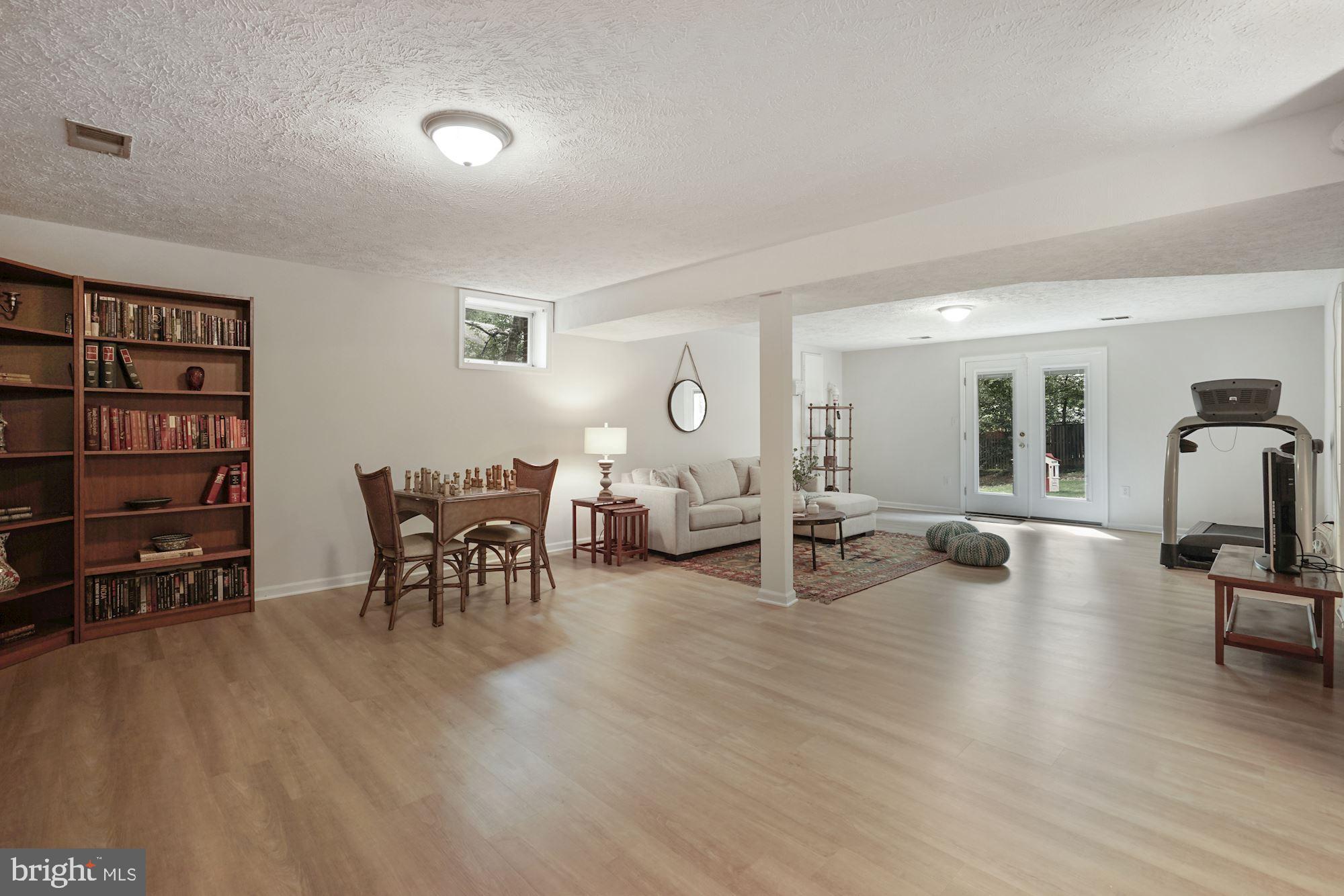 RIVER FALLS - Residential