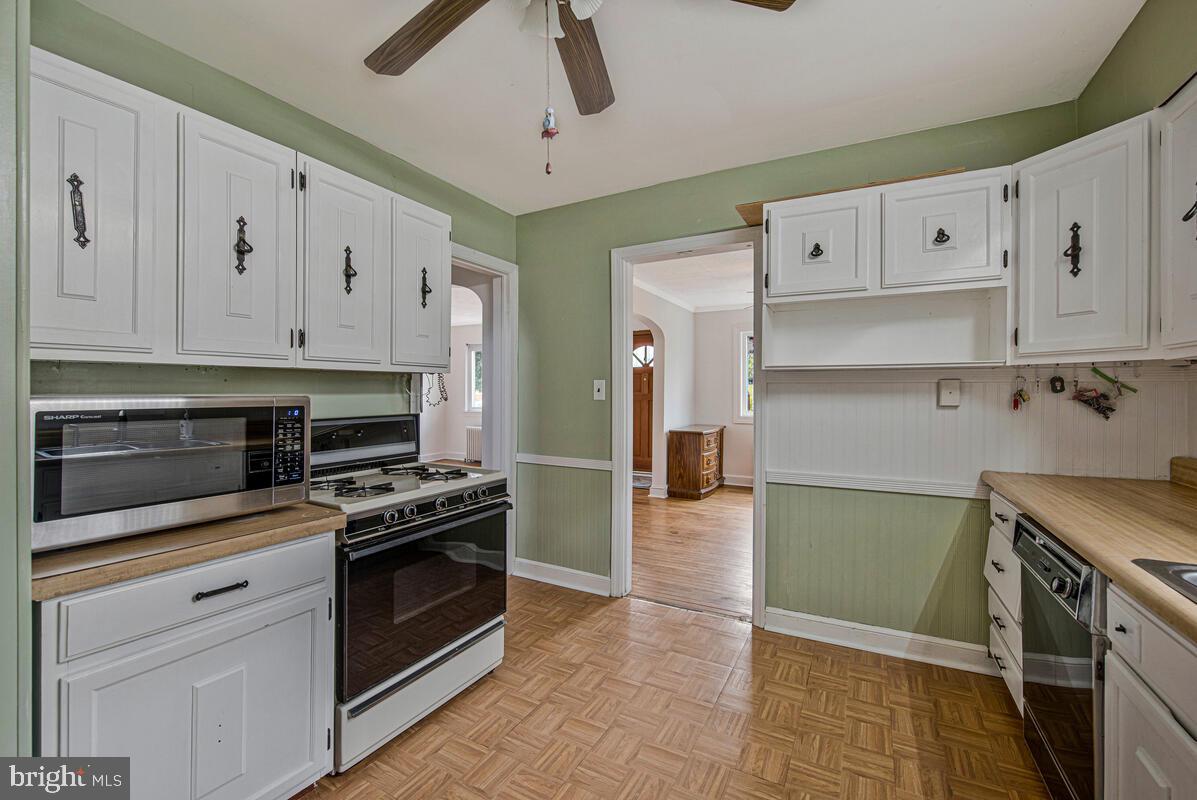 NORTH FORESTVILLE - Residential