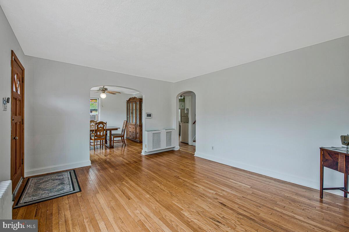 NORTH FORESTVILLE - Residential