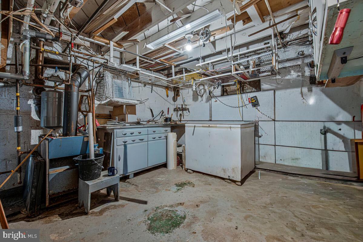 NORTH FORESTVILLE - Residential