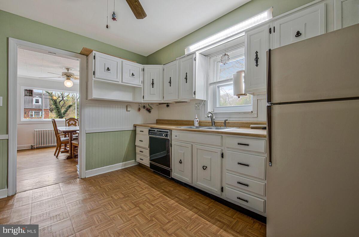 NORTH FORESTVILLE - Residential