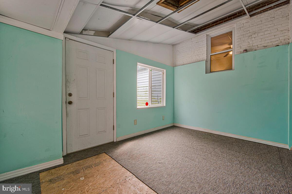 NORTH FORESTVILLE - Residential