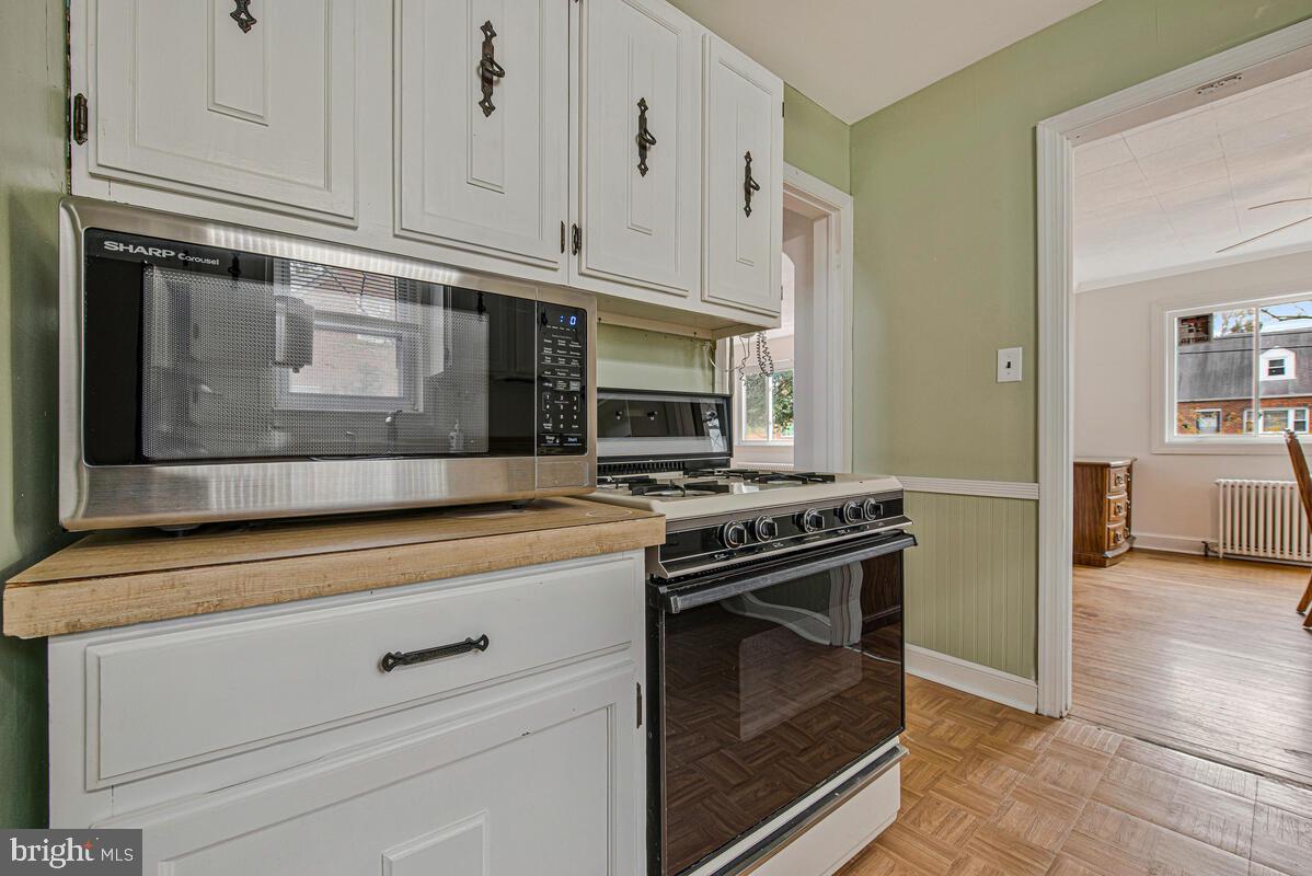 NORTH FORESTVILLE - Residential